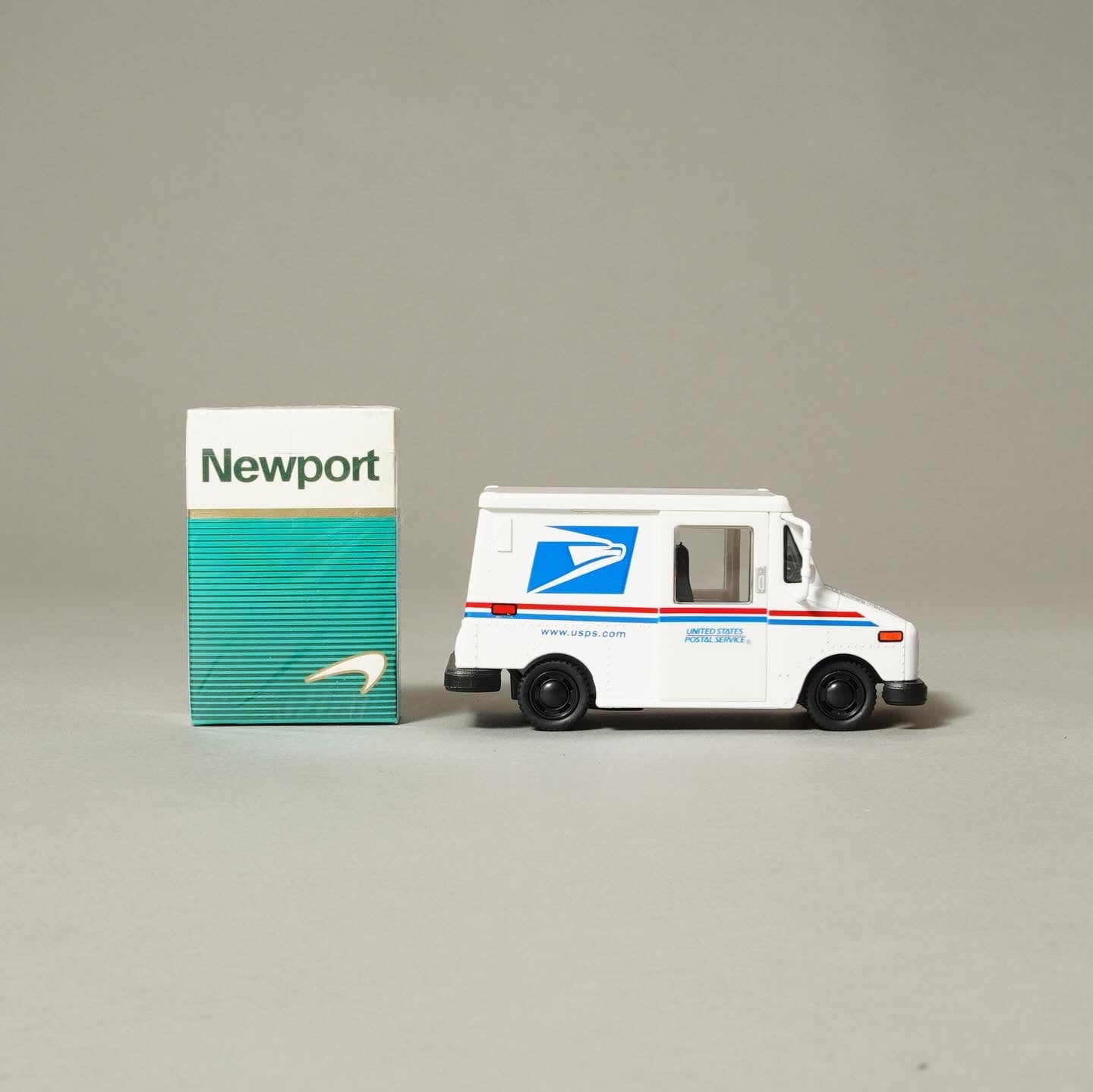 USPS 1:36 Pull Back Action Van Toy