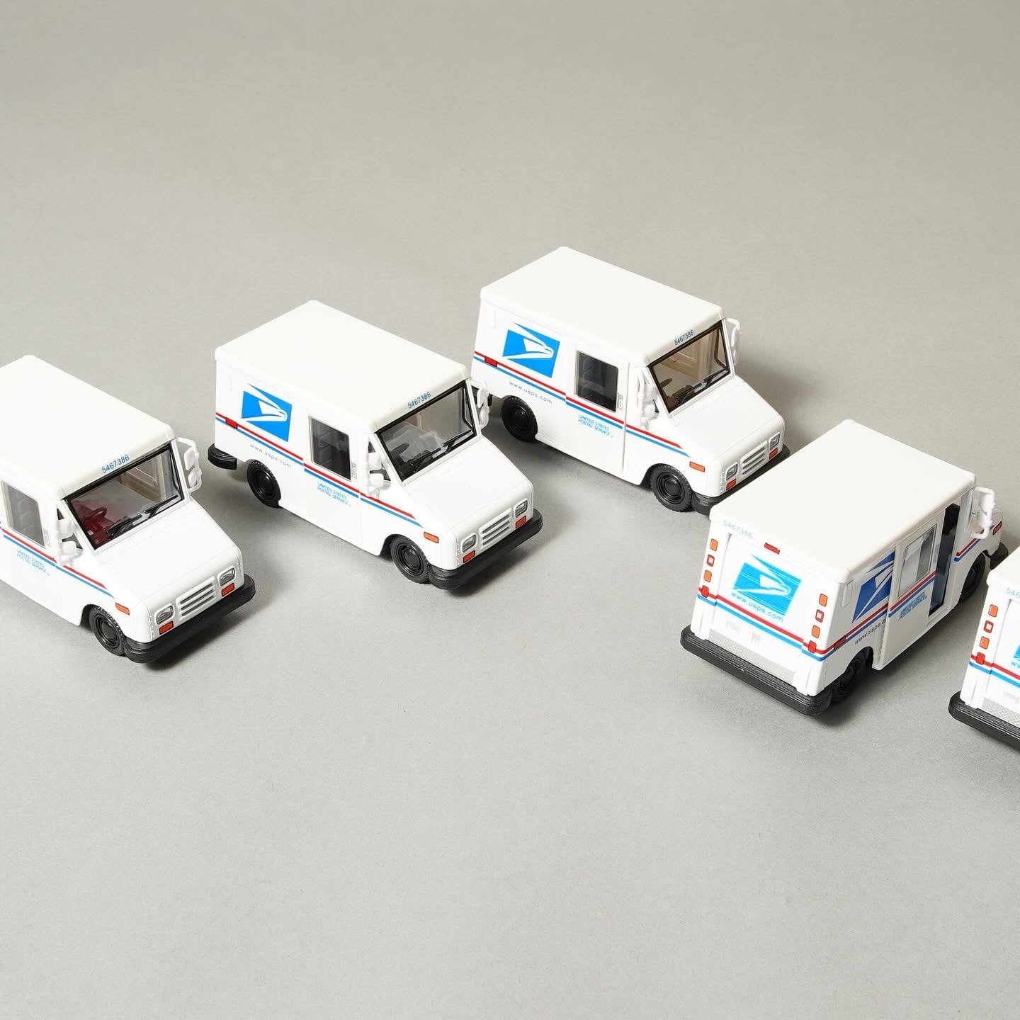 USPS 1:36 Pull Back Action Van Toy