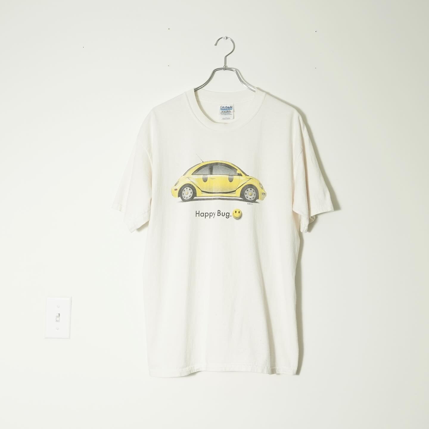 00’s Volkswagen New Beetle "Happy Bug" Tee