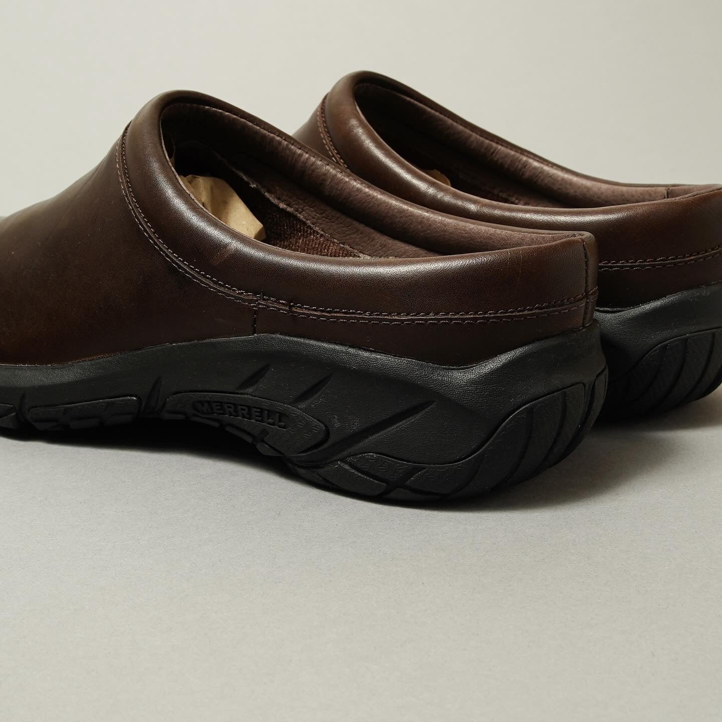 MERRELL Leather Slip-on