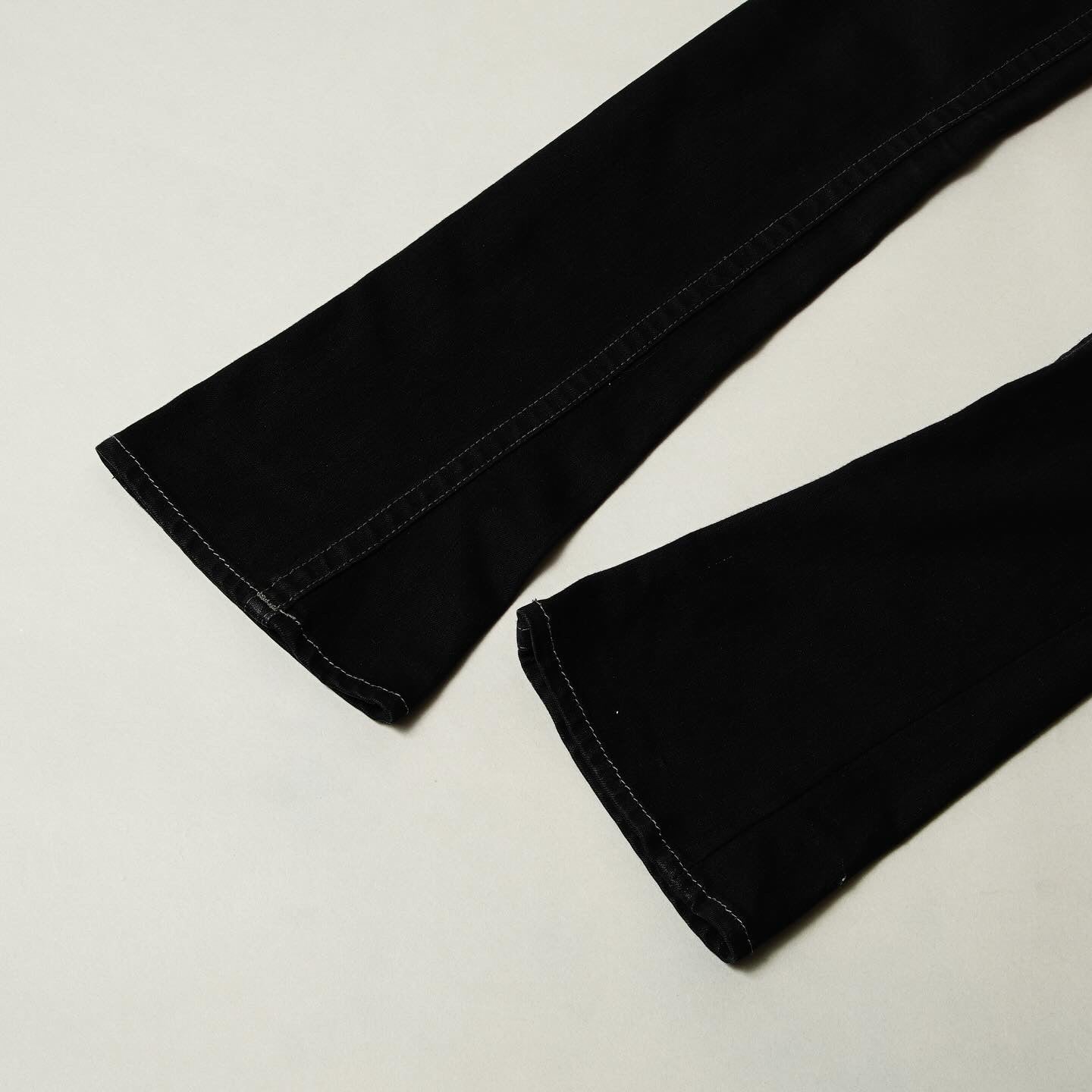 TRUE RELIGION Black Jeans