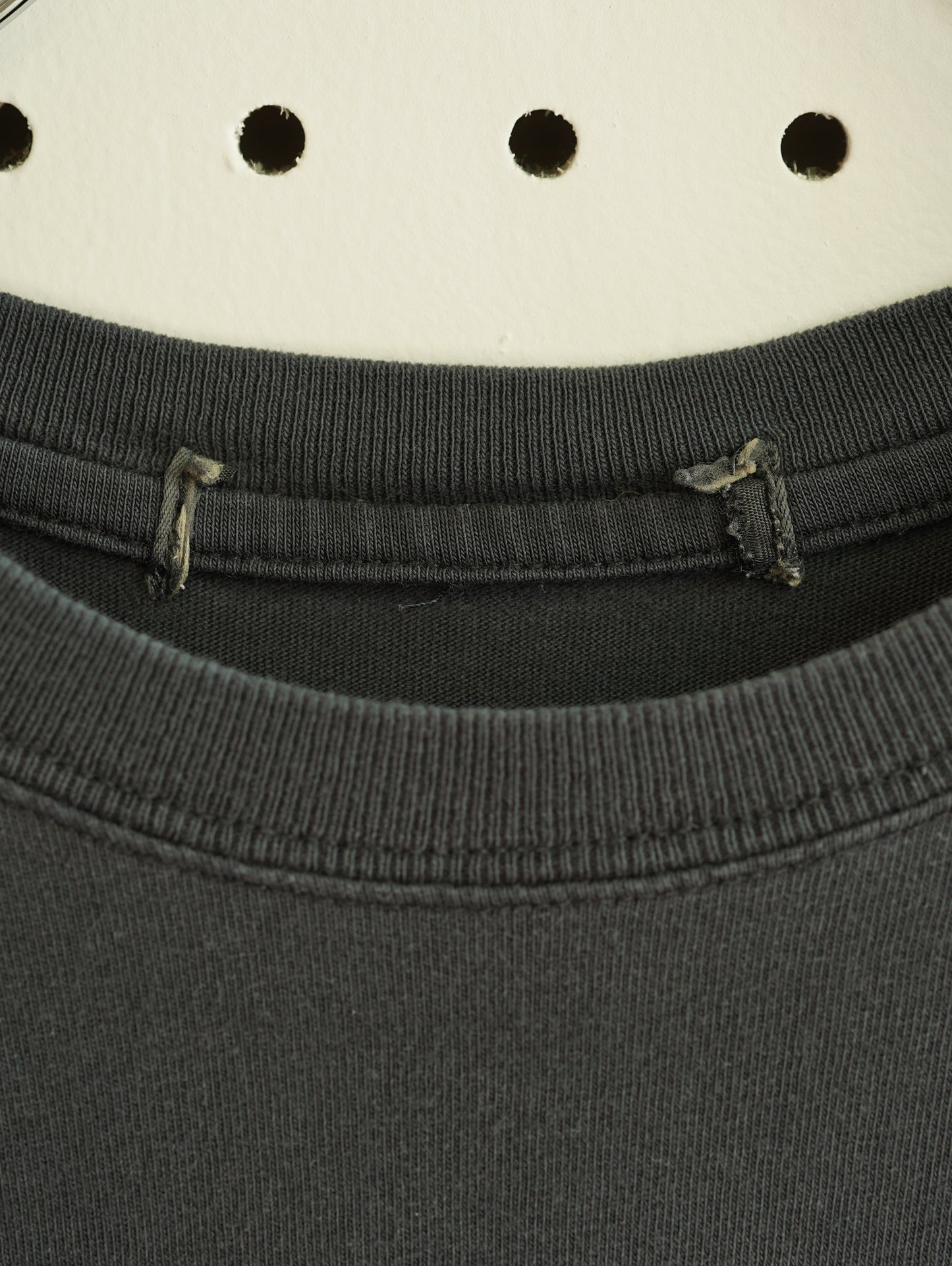 Banana Republic? Plain Black S/S Tee