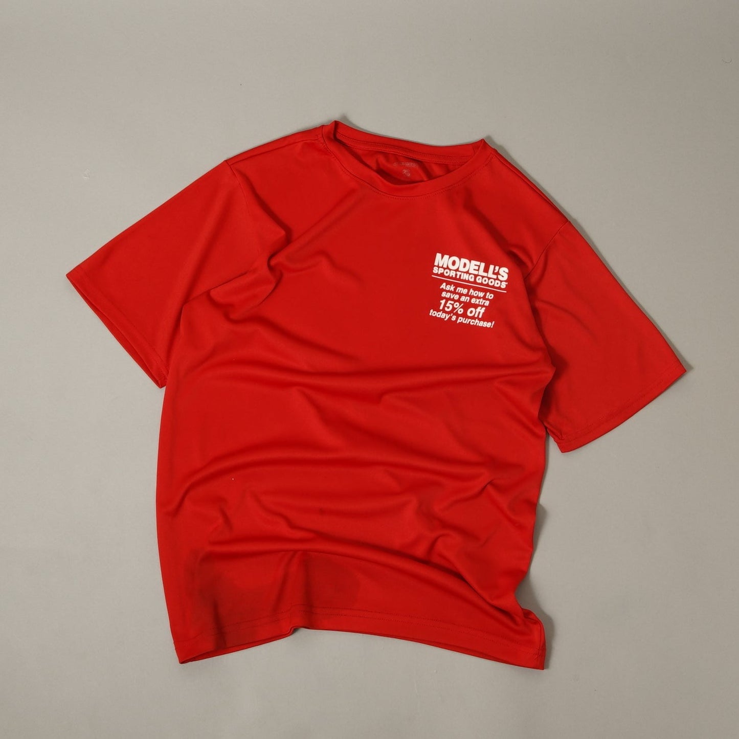 MODELL’S 15%OFF STAFF TEE