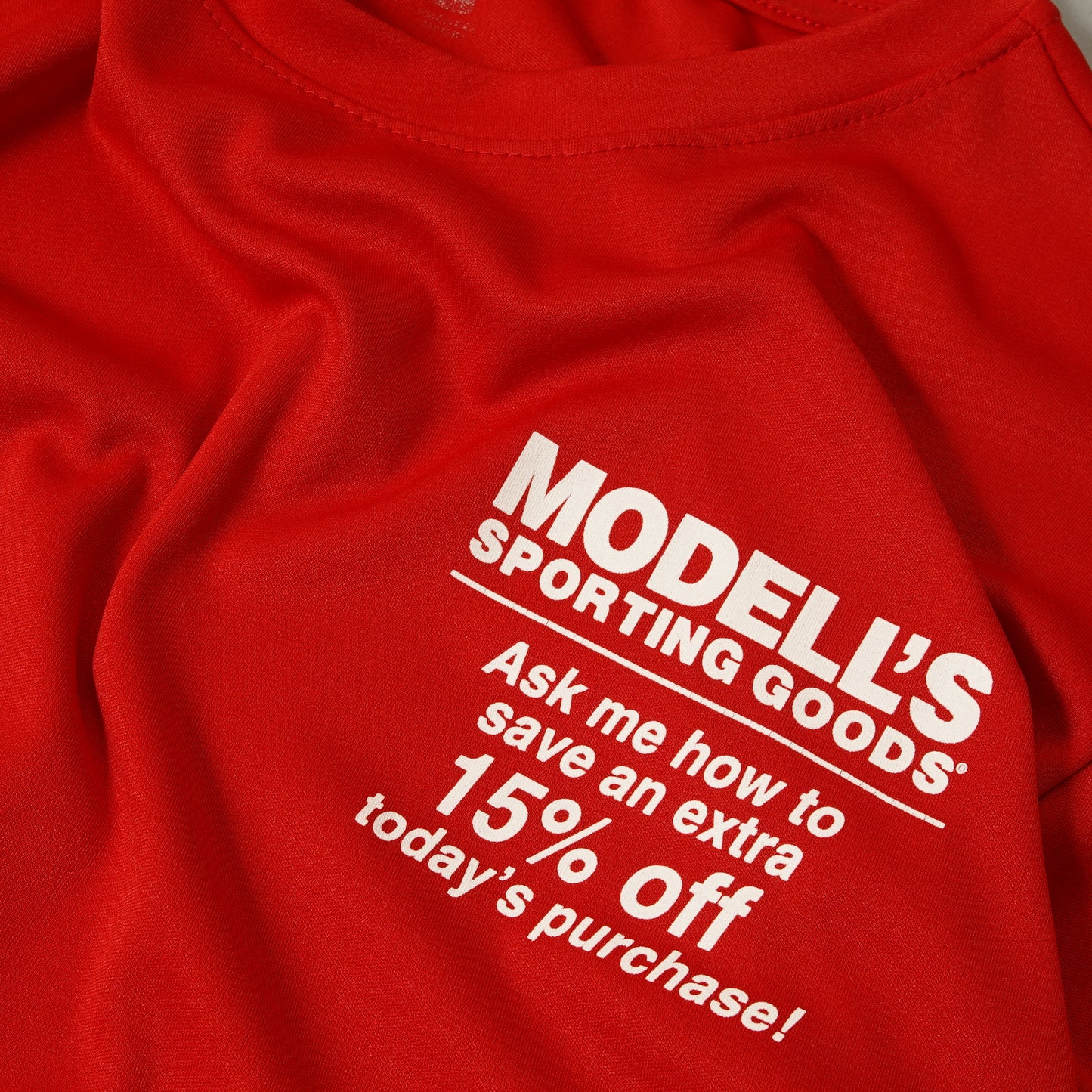 MODELL’S 15%OFF STAFF TEE