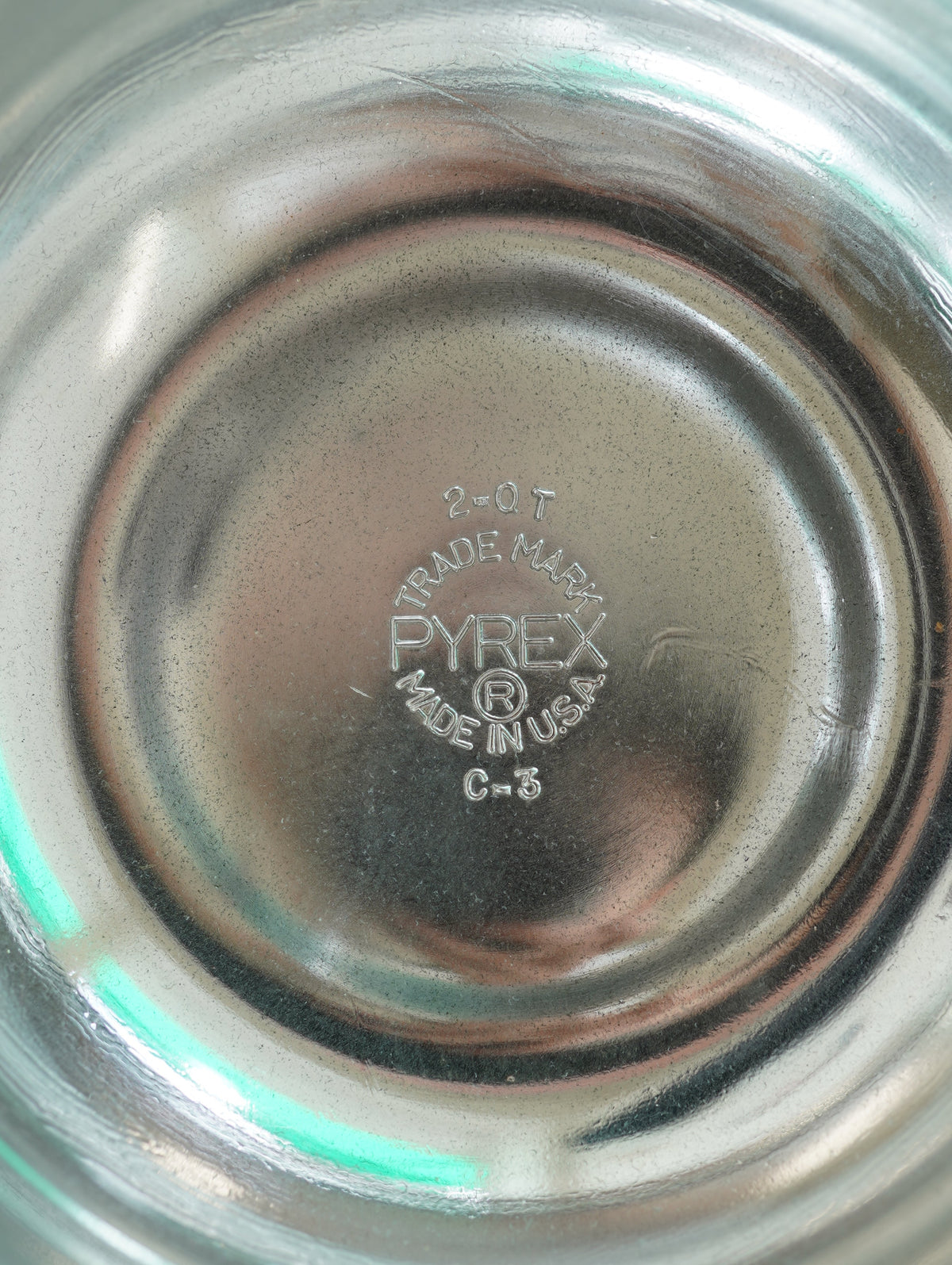 Apple Pyrex Container