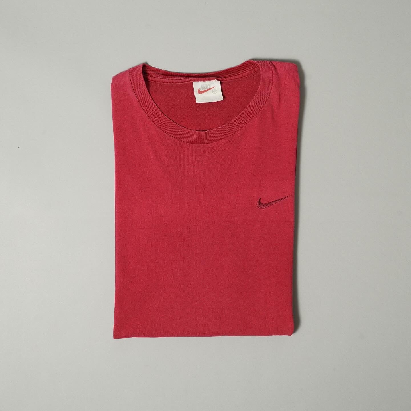 Nike Small Swoosh Tees