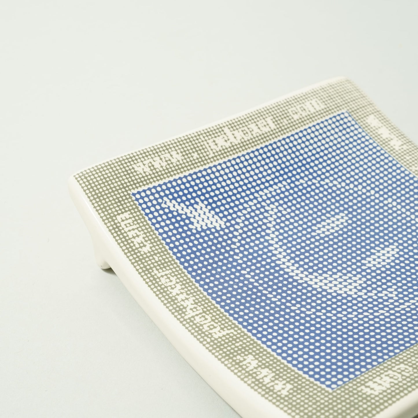 JOE BOXER Ceramic Tray