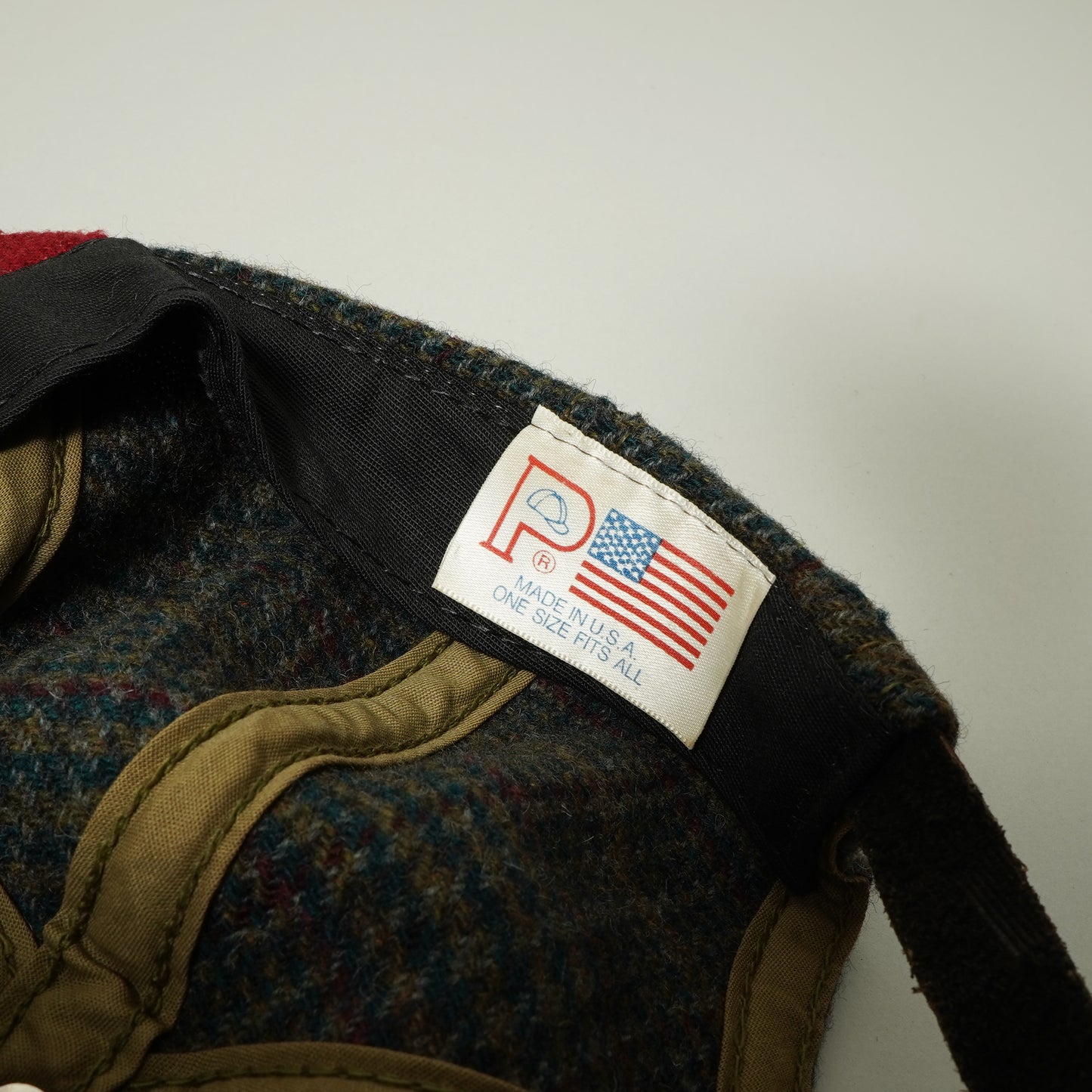 Classic Tweed Cap