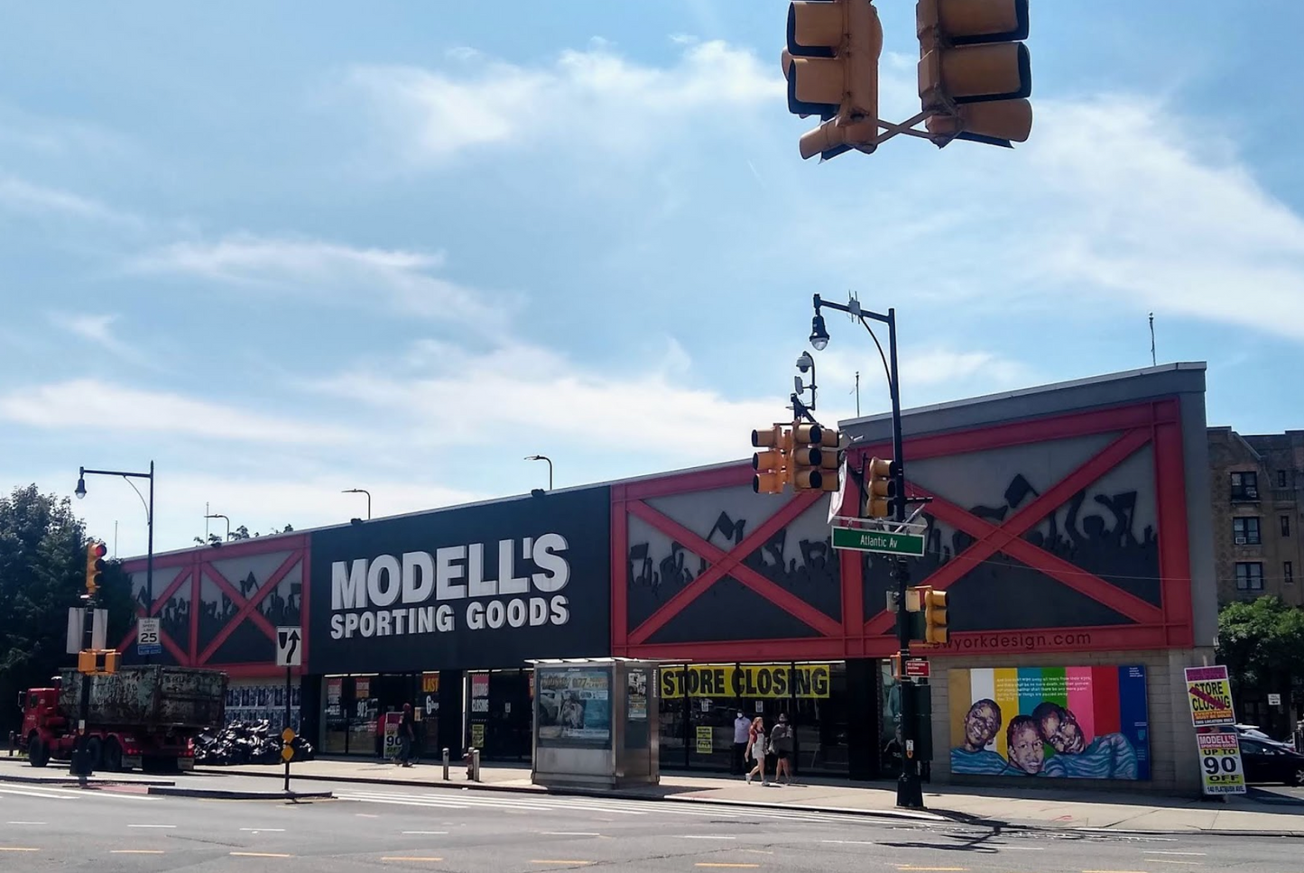 Modell's Sporting Goods x BK Nets S/S Tee