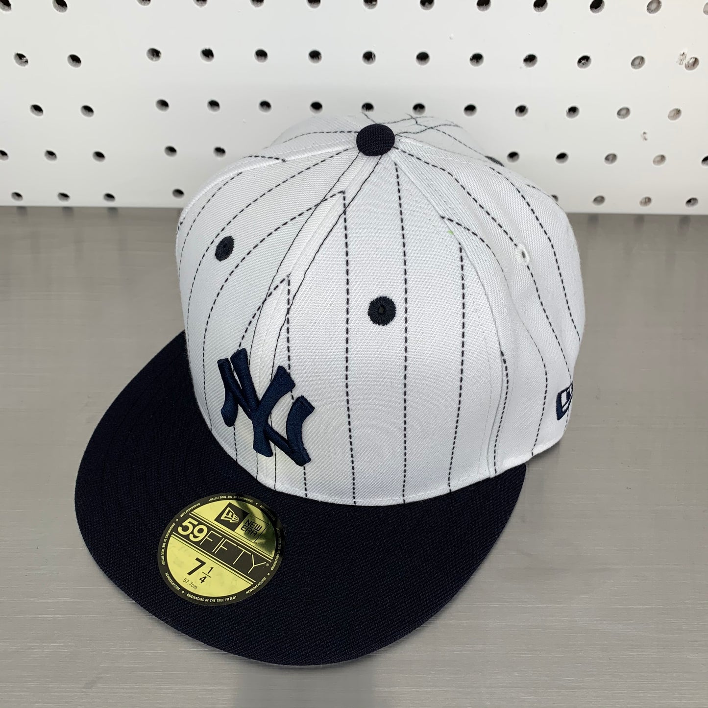 New York Yankees New Era 59FIFTY Fitted Cap "Striped - World Series 1996"