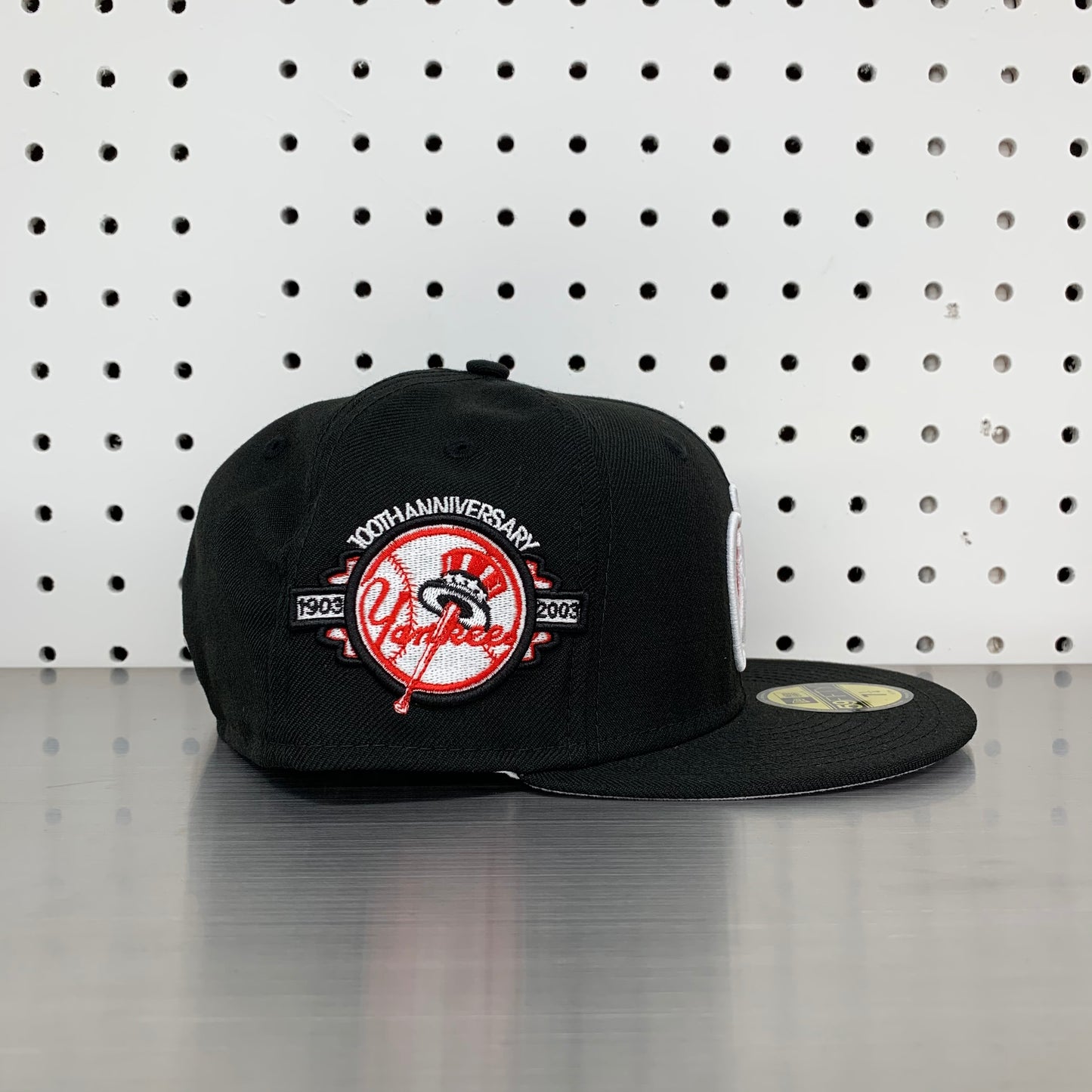 New York Yankees New Era 59FIFTY Fitted Cap "Apple- Black"