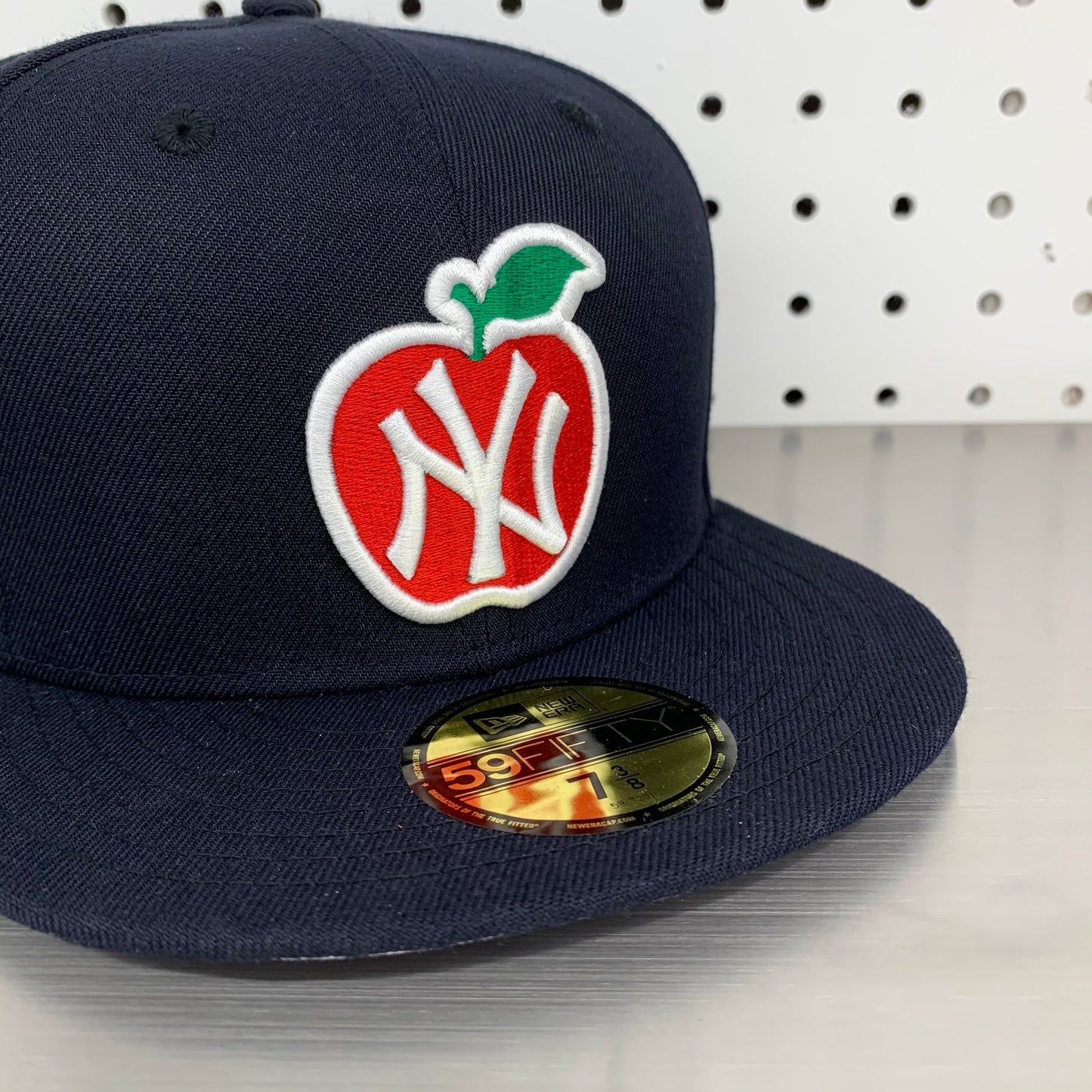 New York Yankees New Era 59FIFTY Fitted Cap "Apple- Navy"