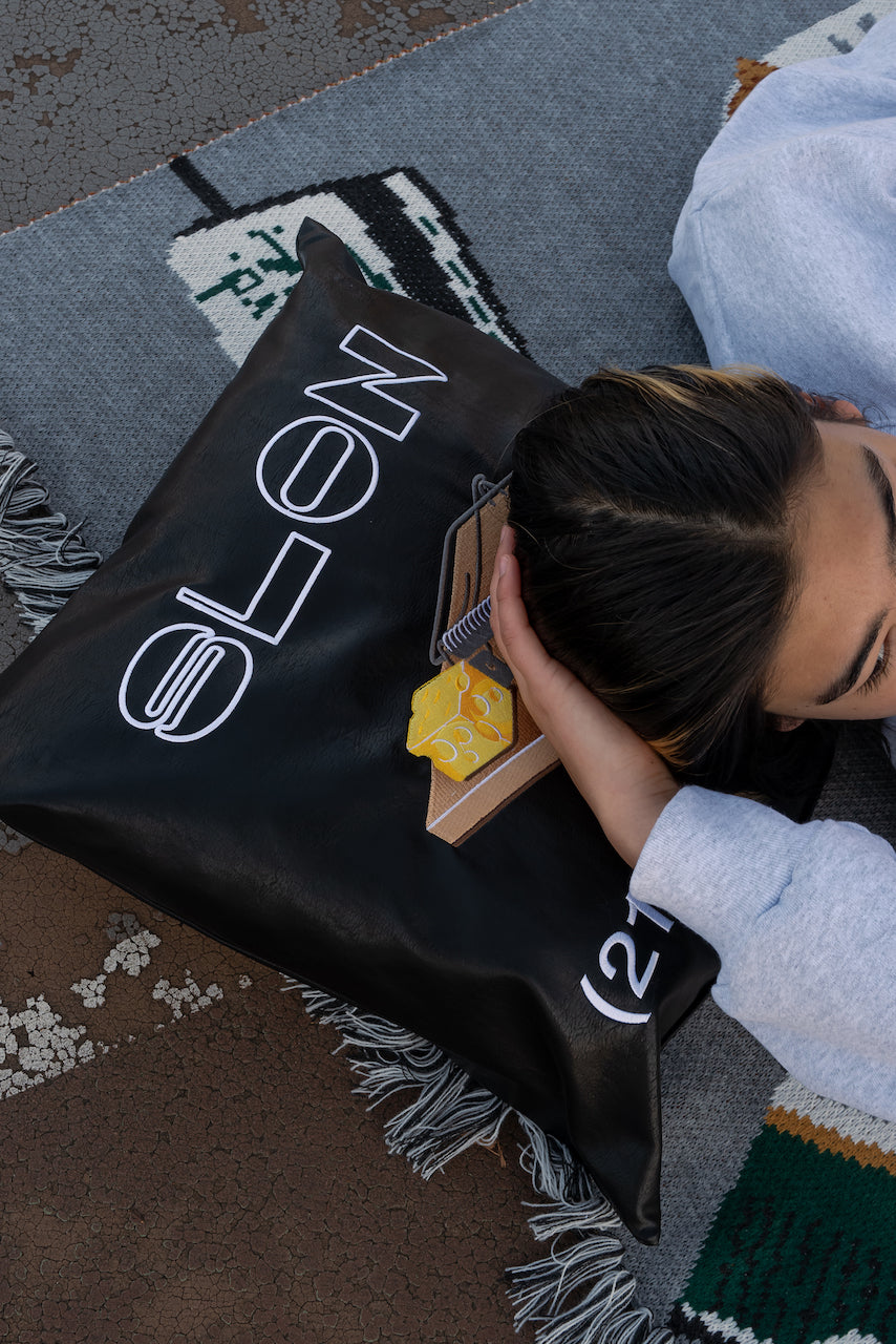 SLON × BE AT TOKYO "HOME AND WARM" Leather Cushion