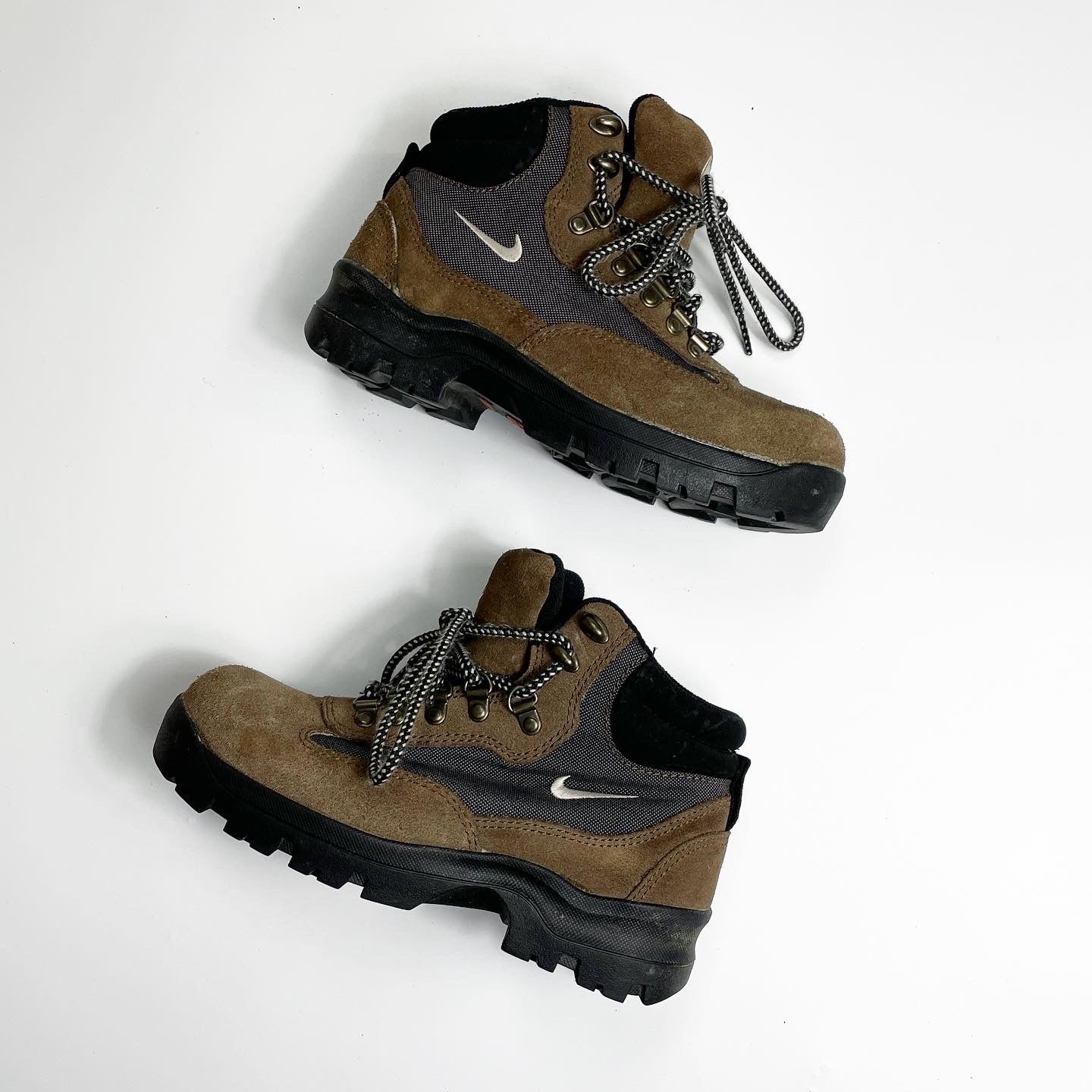 NIKE ACG BOOTS Youth Size US 7.