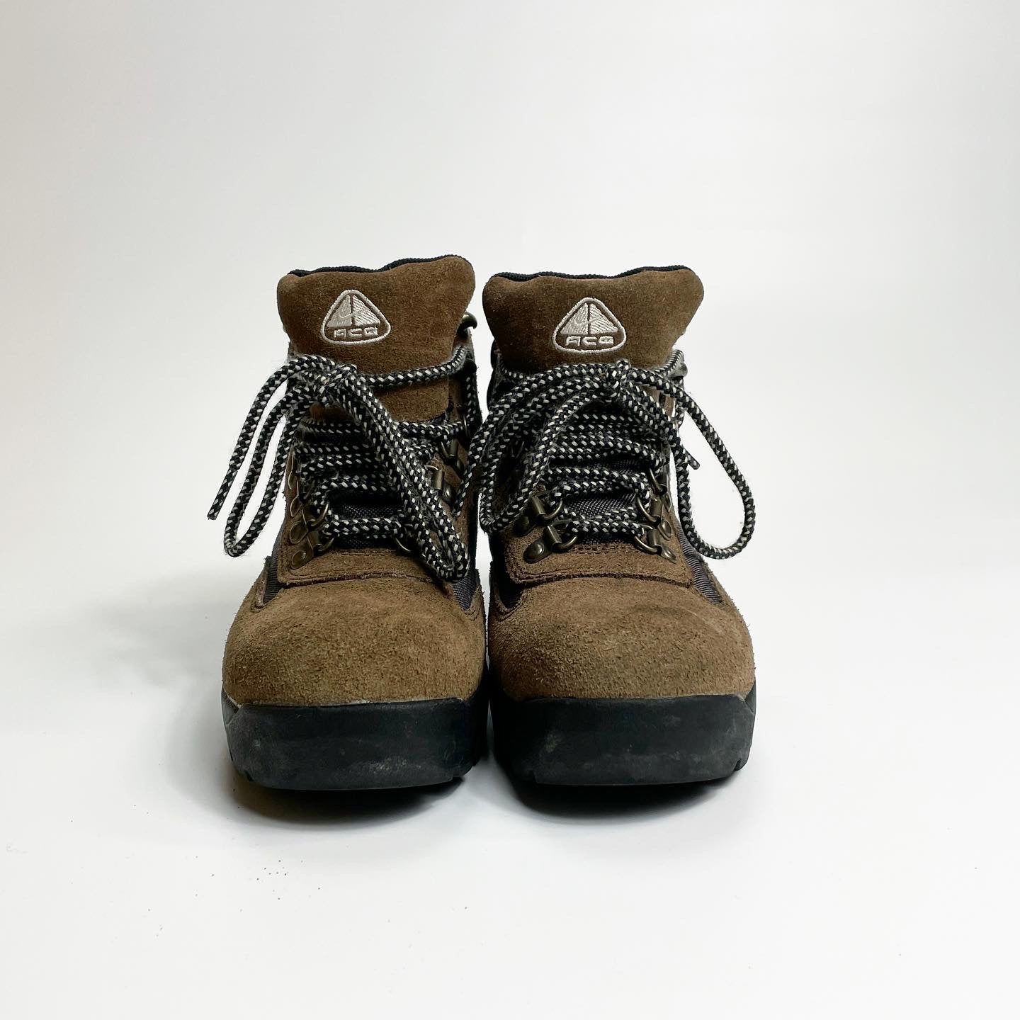 NIKE ACG BOOTS Youth Size US 7.