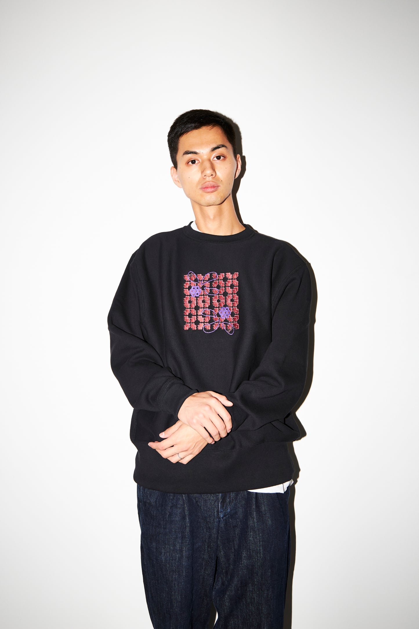 AVD x Slon Vol.2 "Alter" Crewneck Sweatshirt "Black"