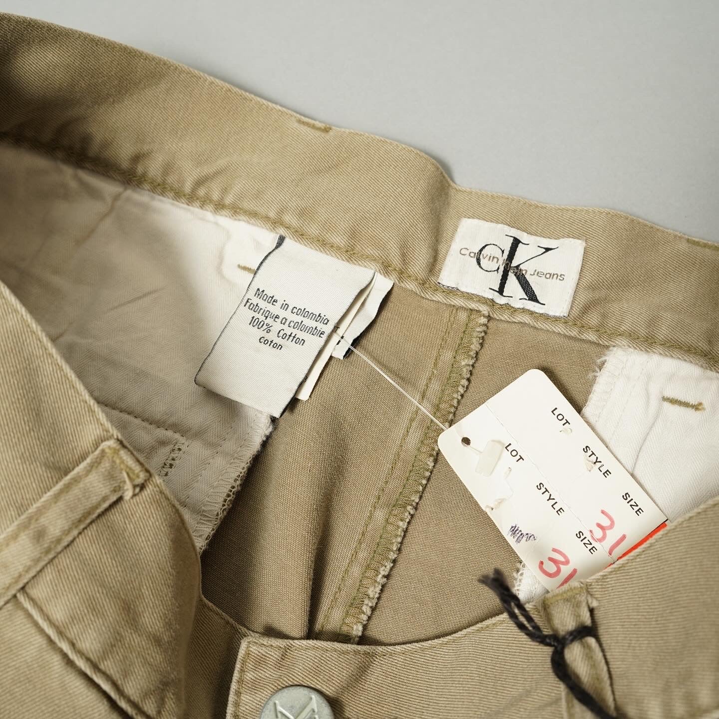 Calvin Klein DeadStock Tucked Chino Shorts