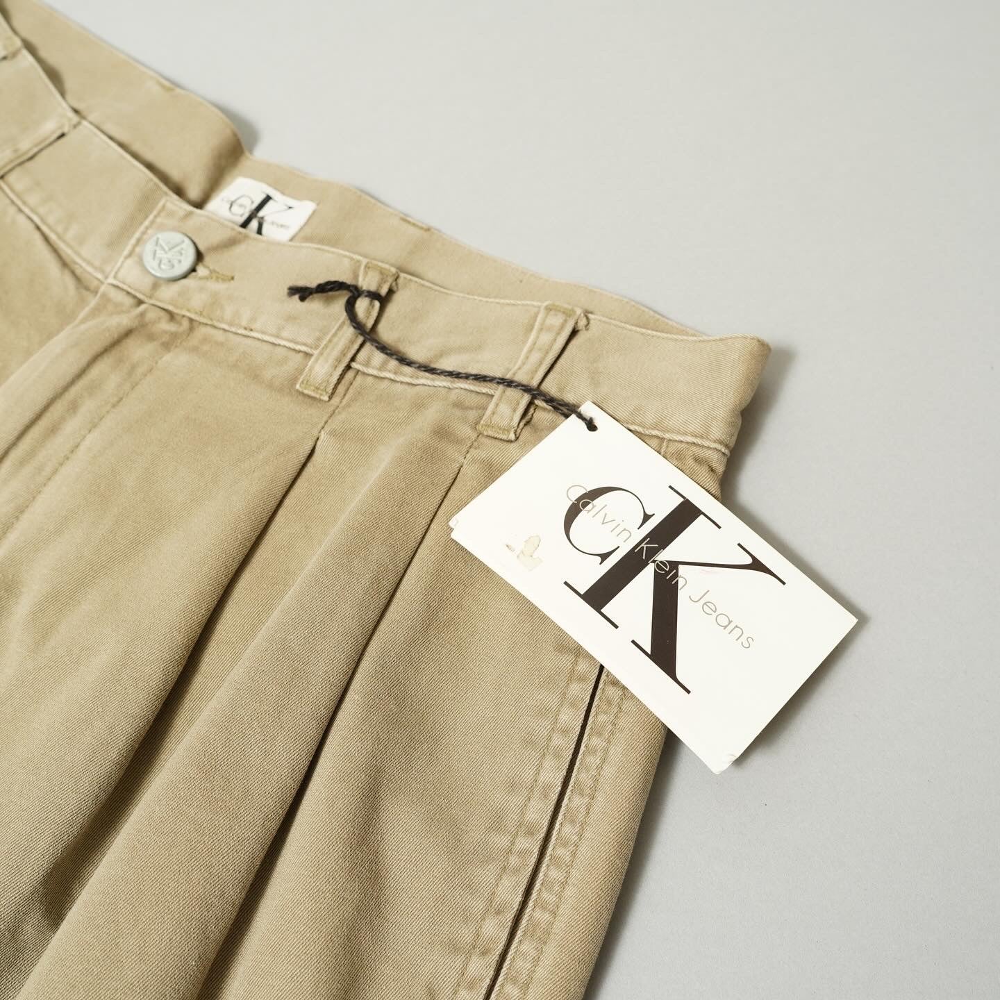 Calvin Klein DeadStock Tucked Chino Shorts