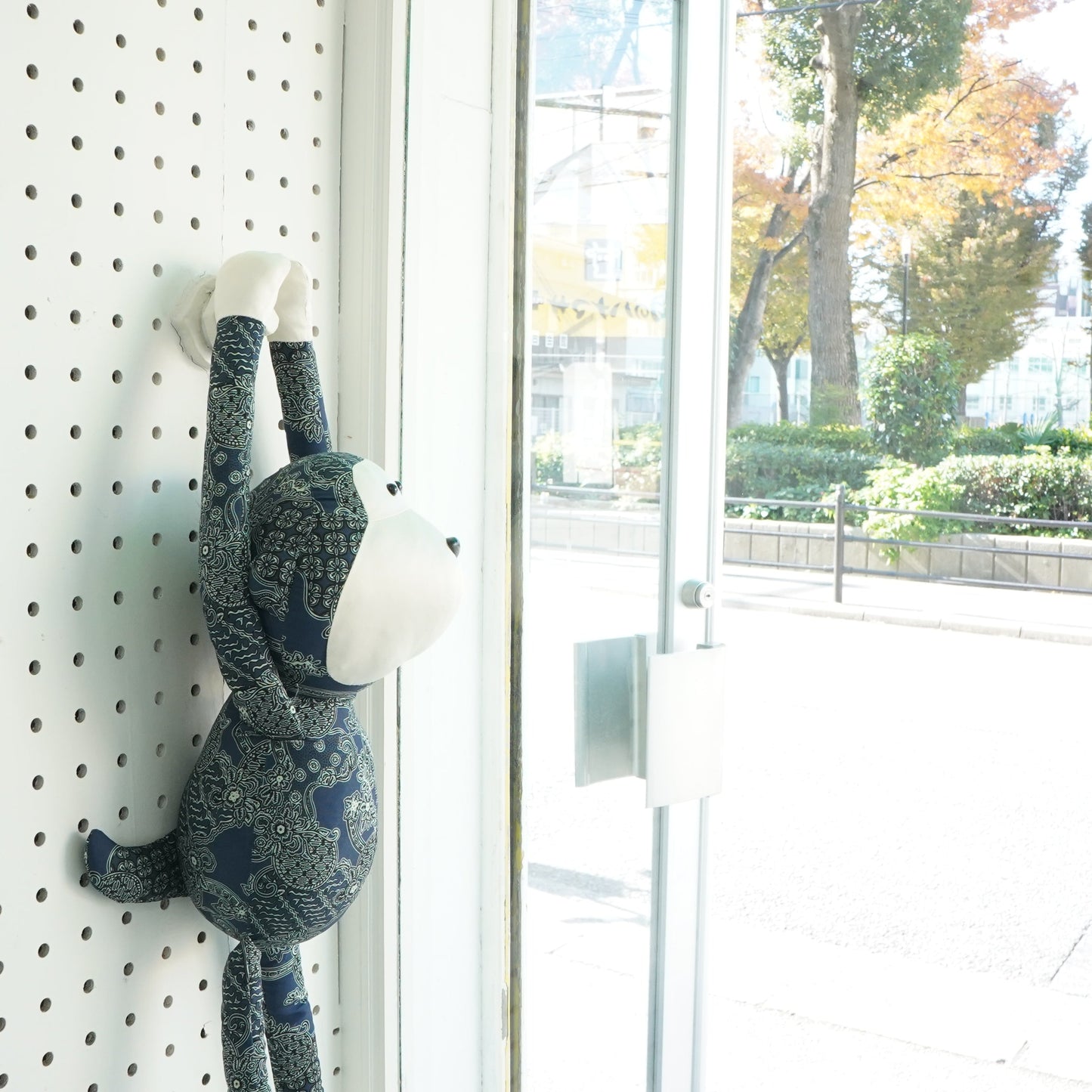 rajabrooke BATIK MONKEY - Slon Edition