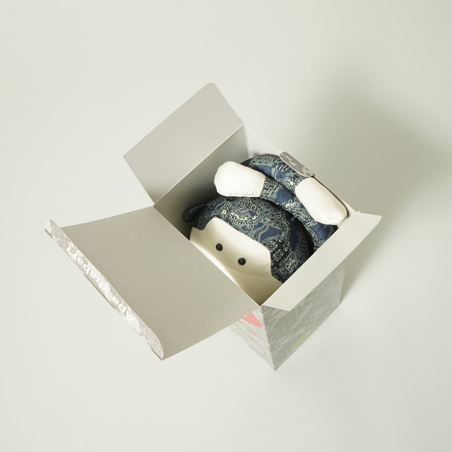 rajabrooke BATIK MONKEY - Slon Edition