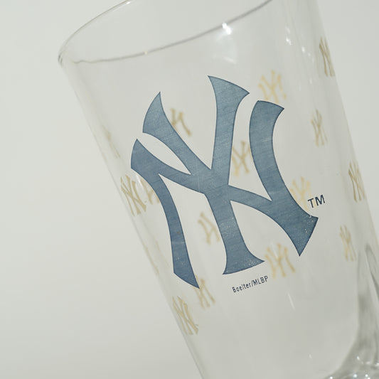 New York Yankees Pint Glass