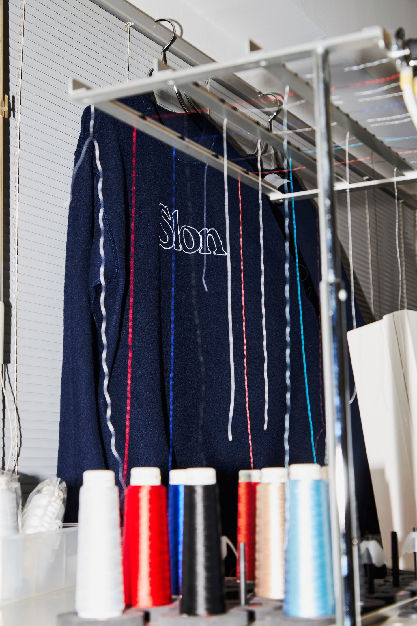Slon Reversible Crewneck - Navy