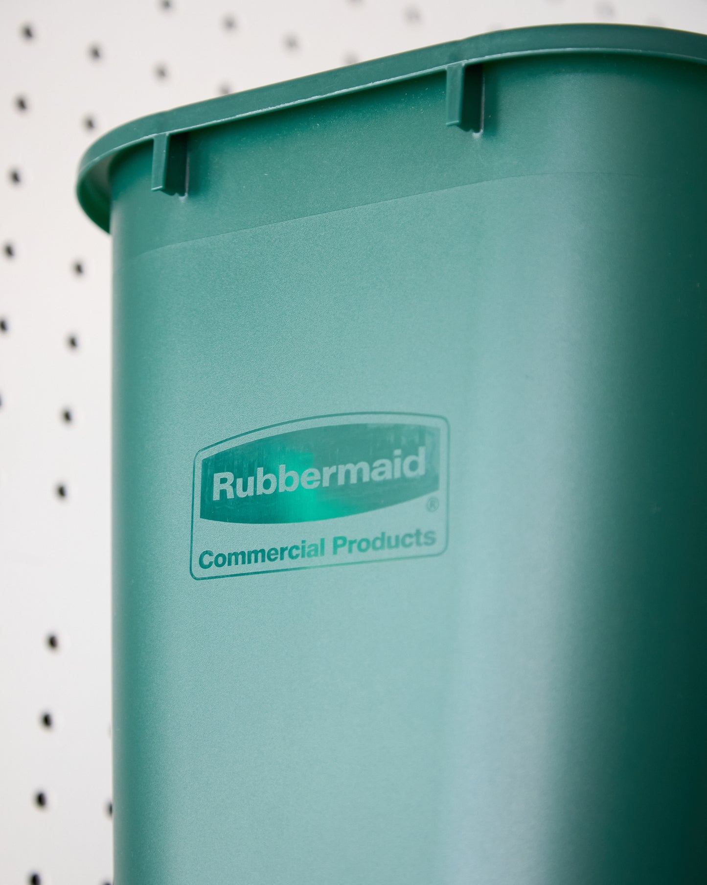 Slon Rubbermaid®︎ Trash Bin