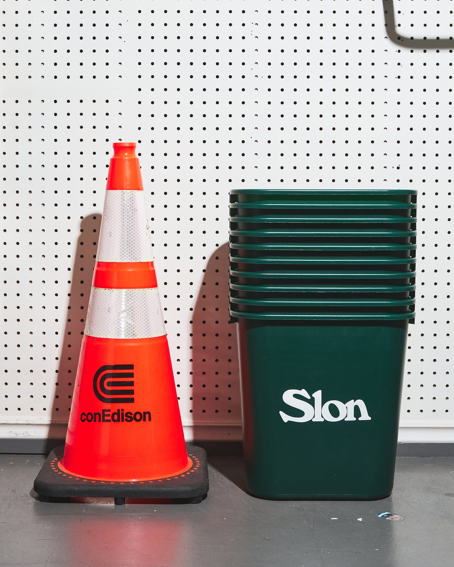 Slon Rubbermaid®︎ Trash Bin
