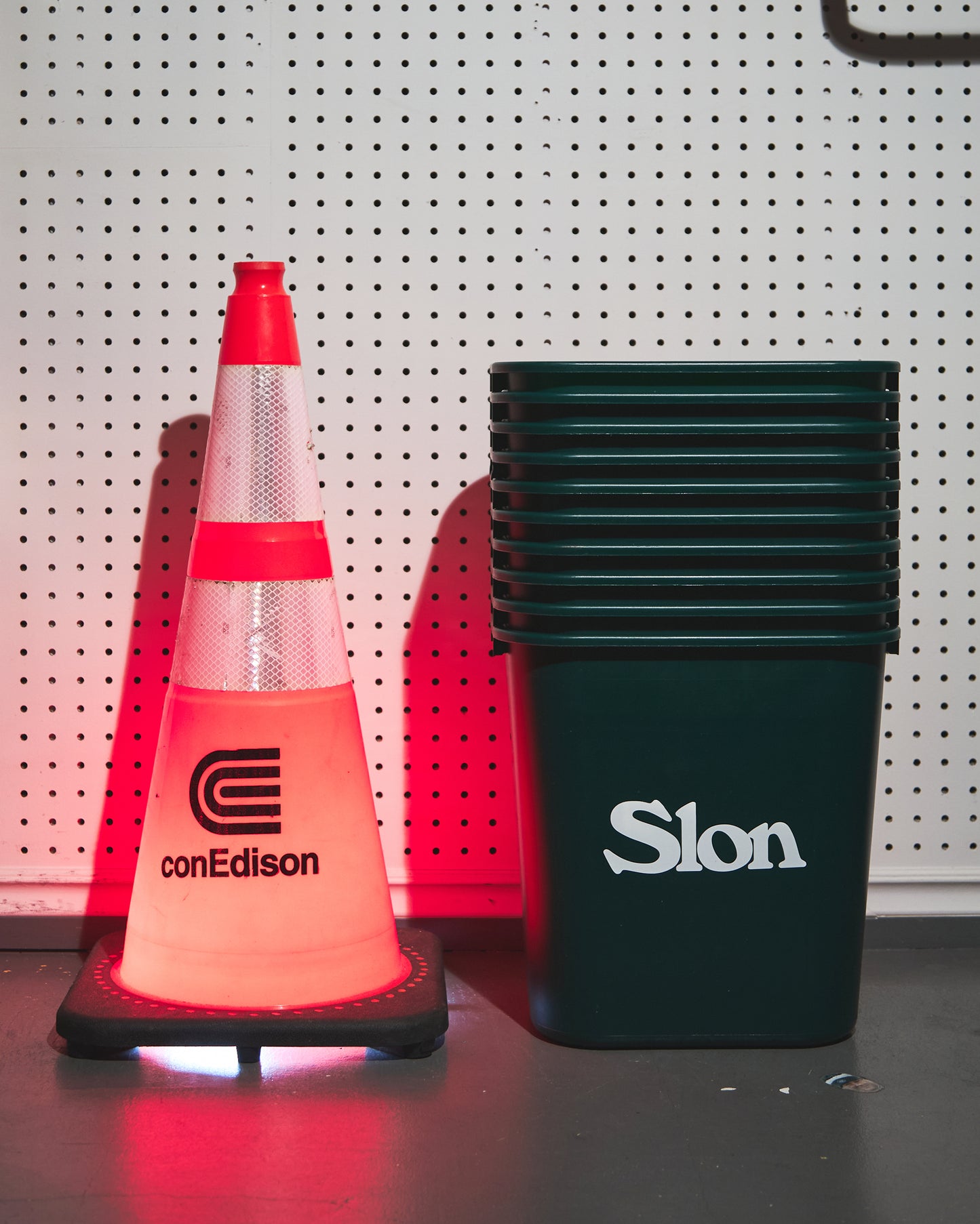 Slon Rubbermaid®︎ Trash Bin