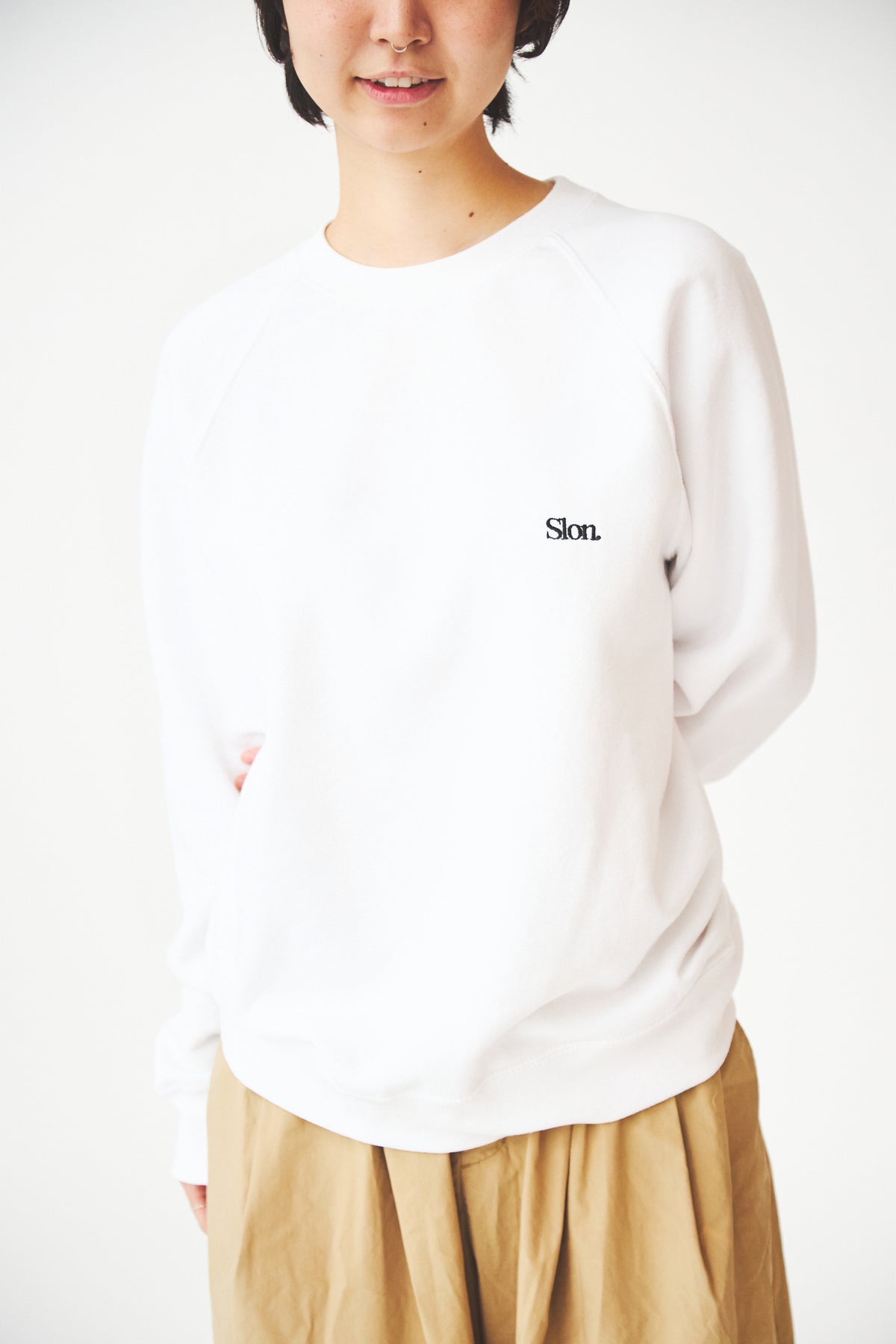 Slon FRUIT Raglan Sweat - White