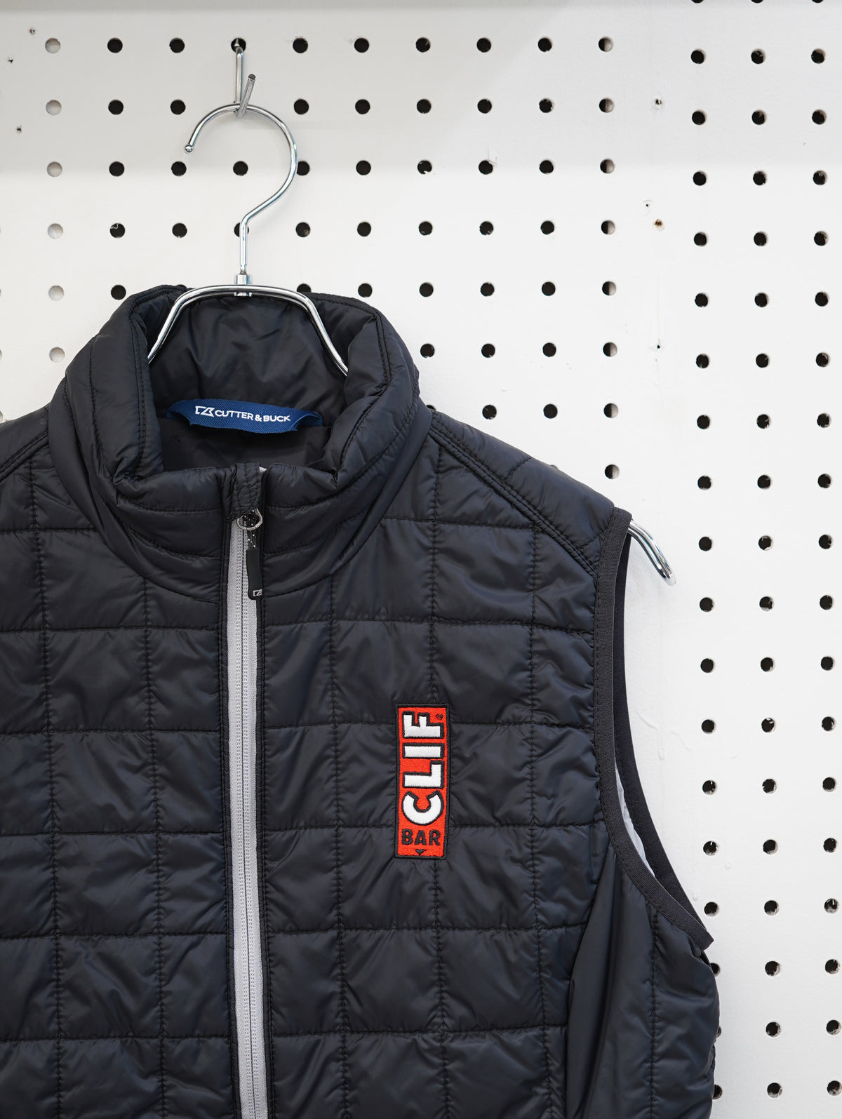 CLIF BAR Packable Puffer Vest