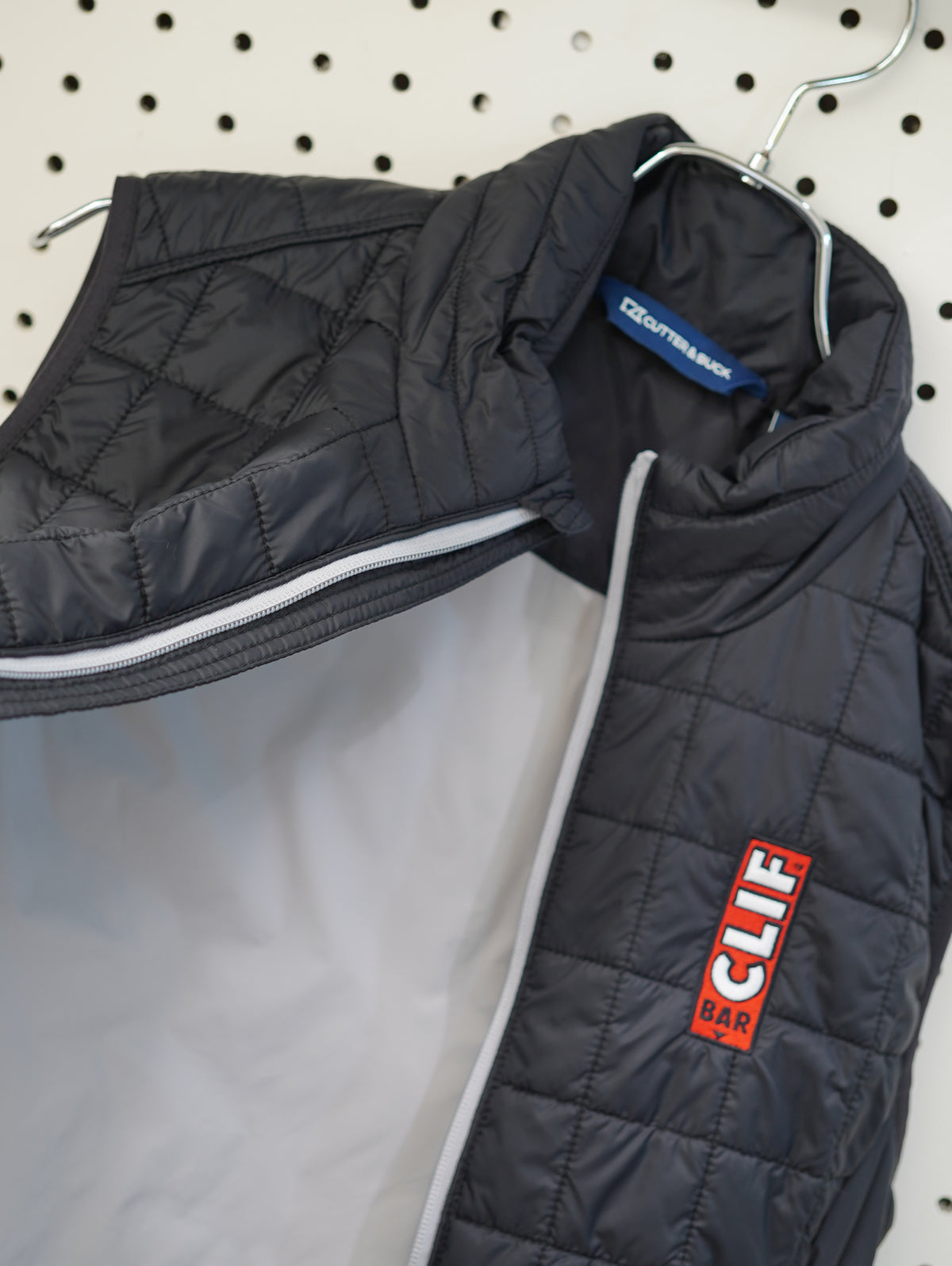 CLIF BAR Packable Puffer Vest
