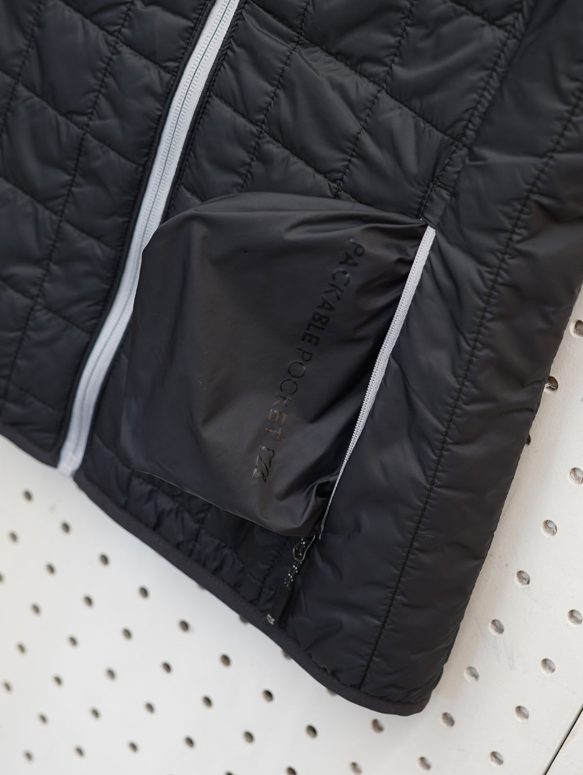 CLIF BAR Packable Puffer Vest