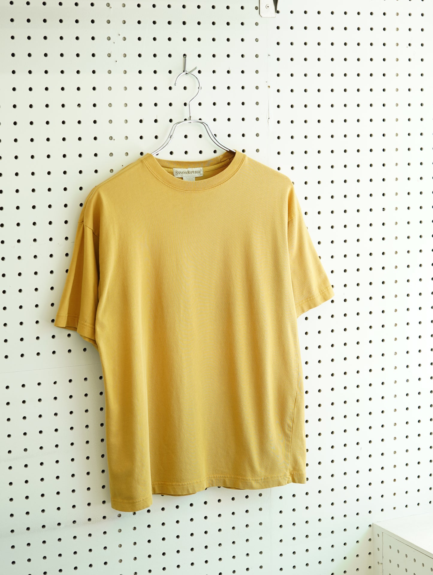 Banana Republic Plain Mustard Tee