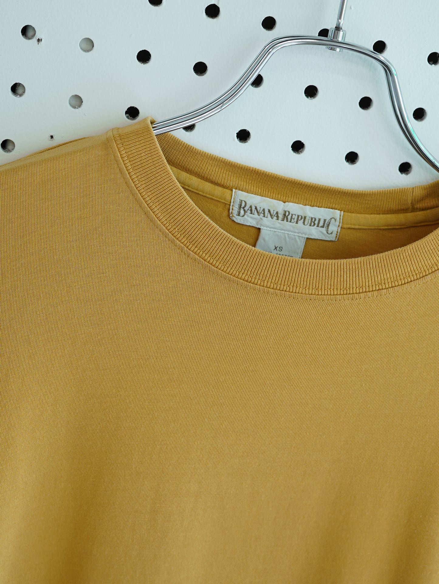 Banana Republic Plain Mustard Tee