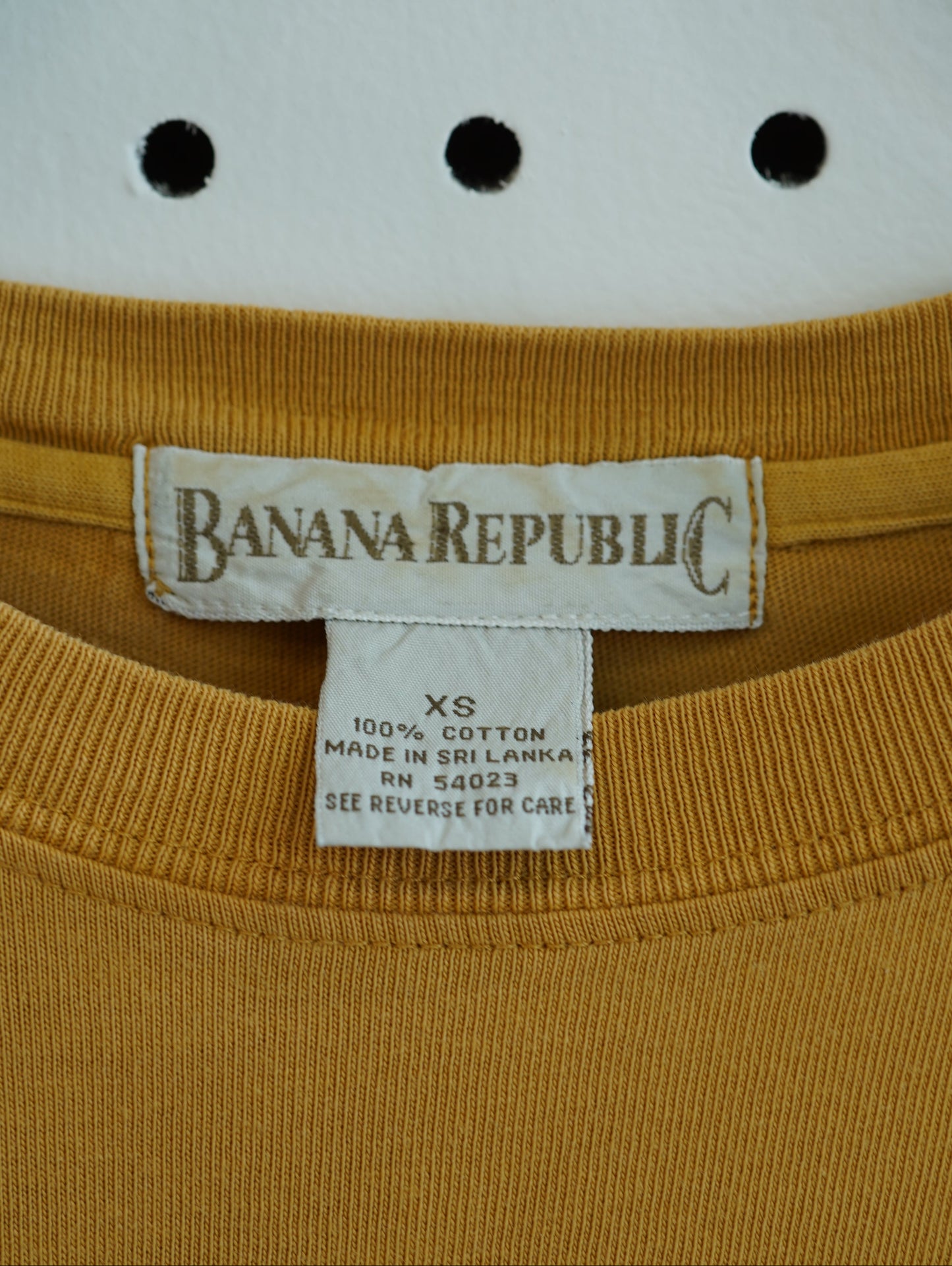 Banana Republic Plain Mustard Tee