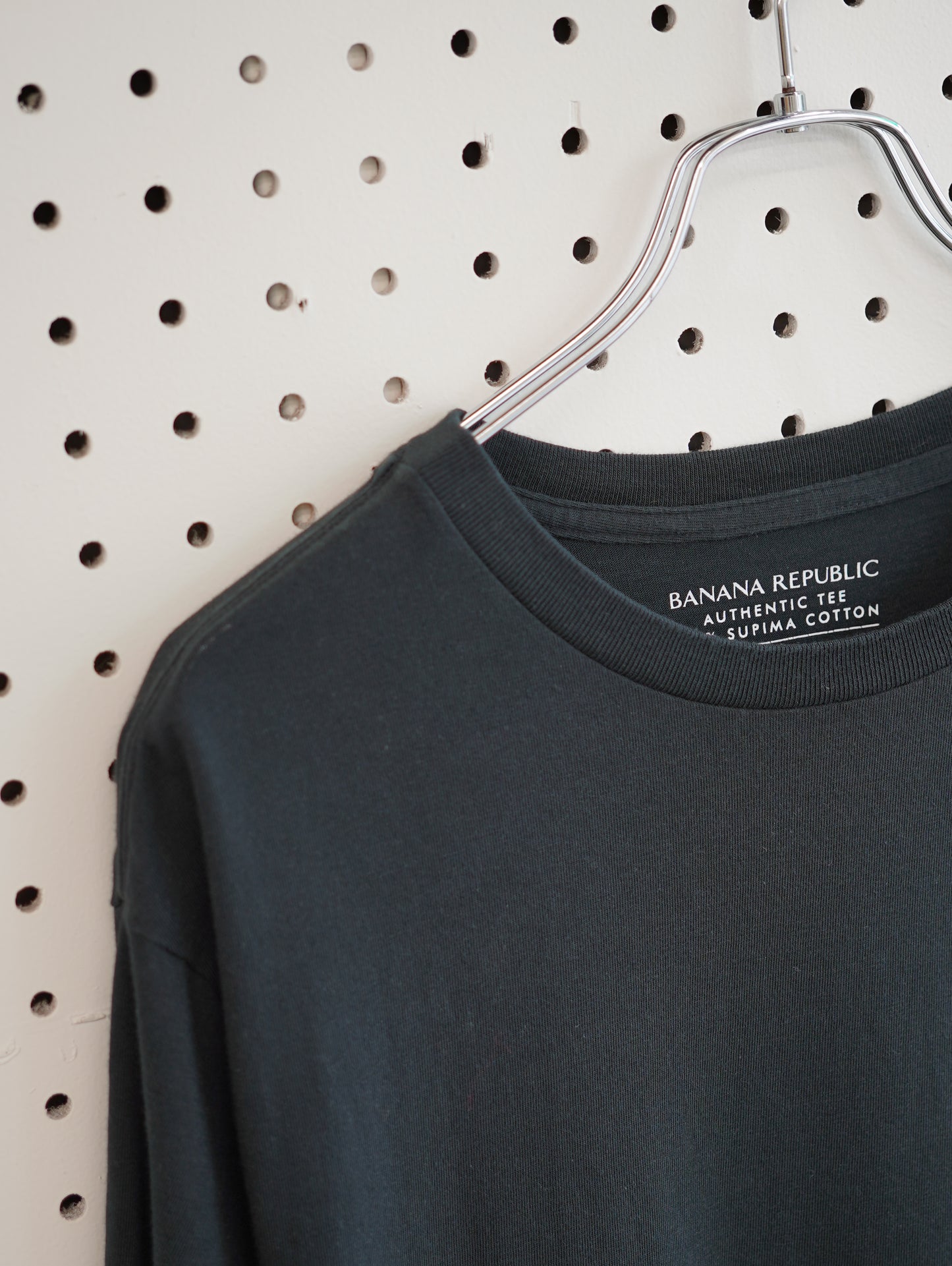 Banana Republic Plain S/S Authentic Tee
