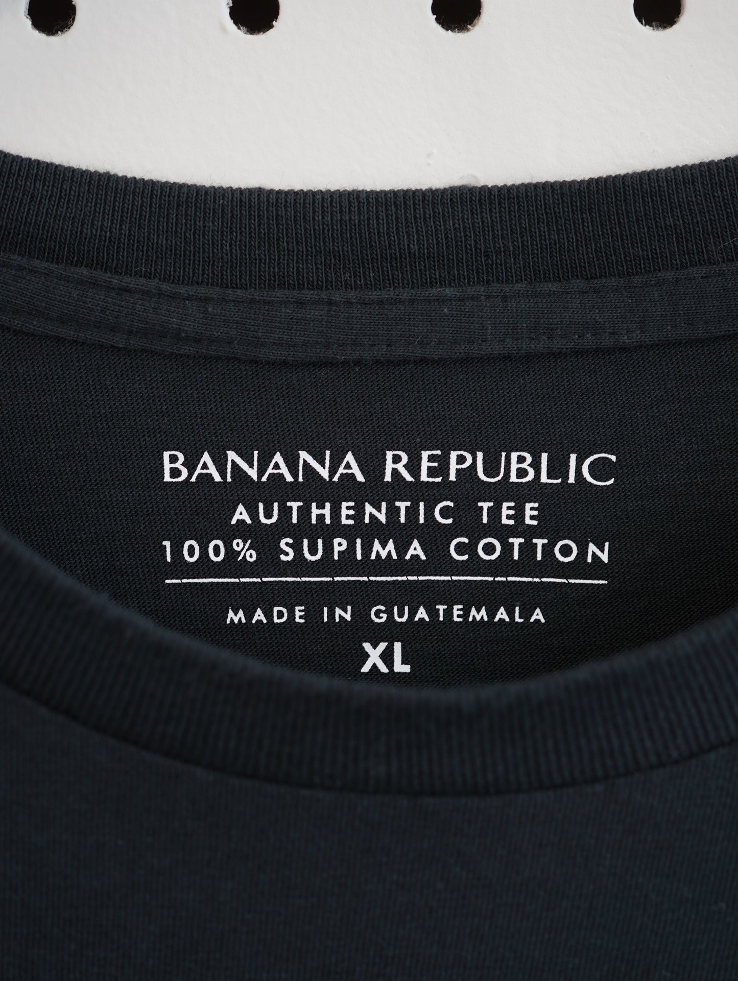 Banana Republic Plain S/S Authentic Tee