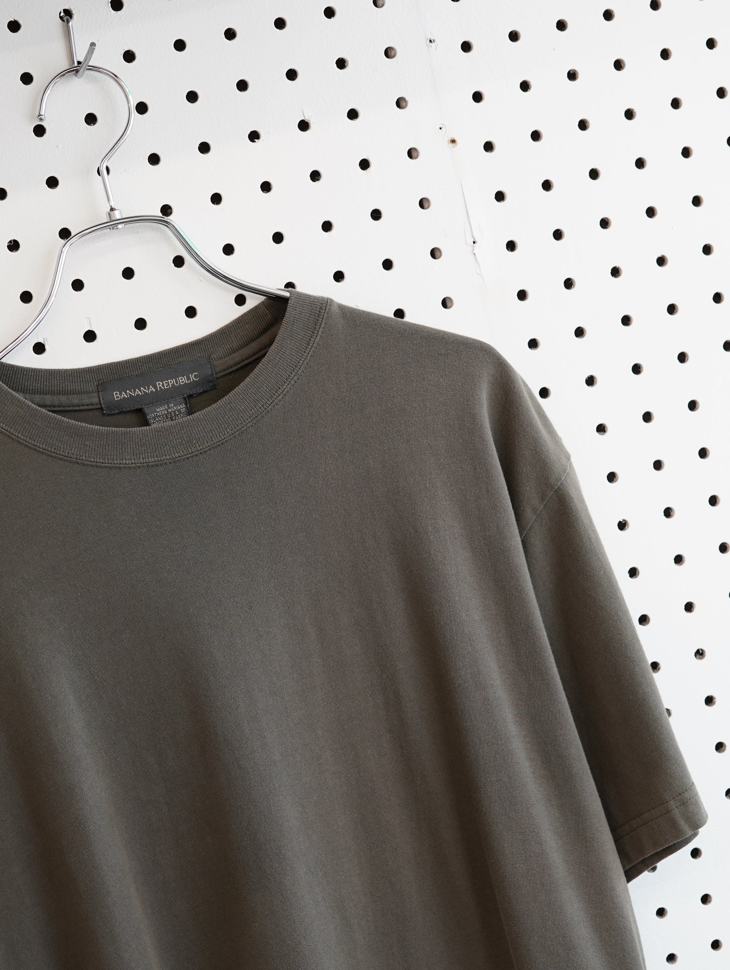 Banana Republic Plain Charcoal Tee