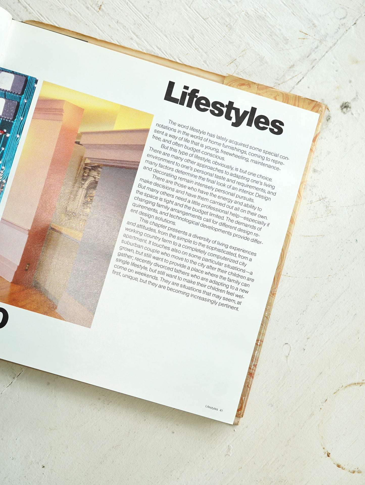 Slon Books - Home by The New York Times