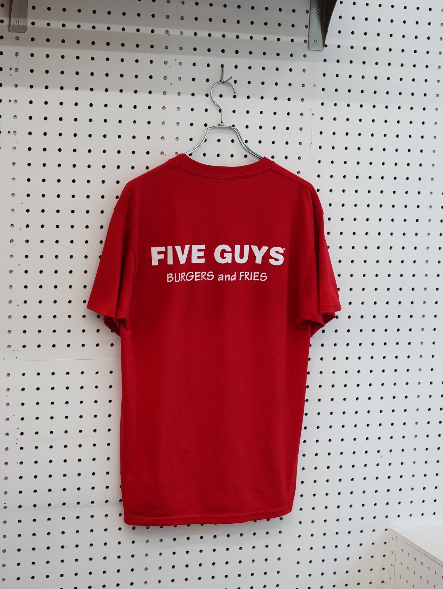 FIVE GUYS Staff Tee