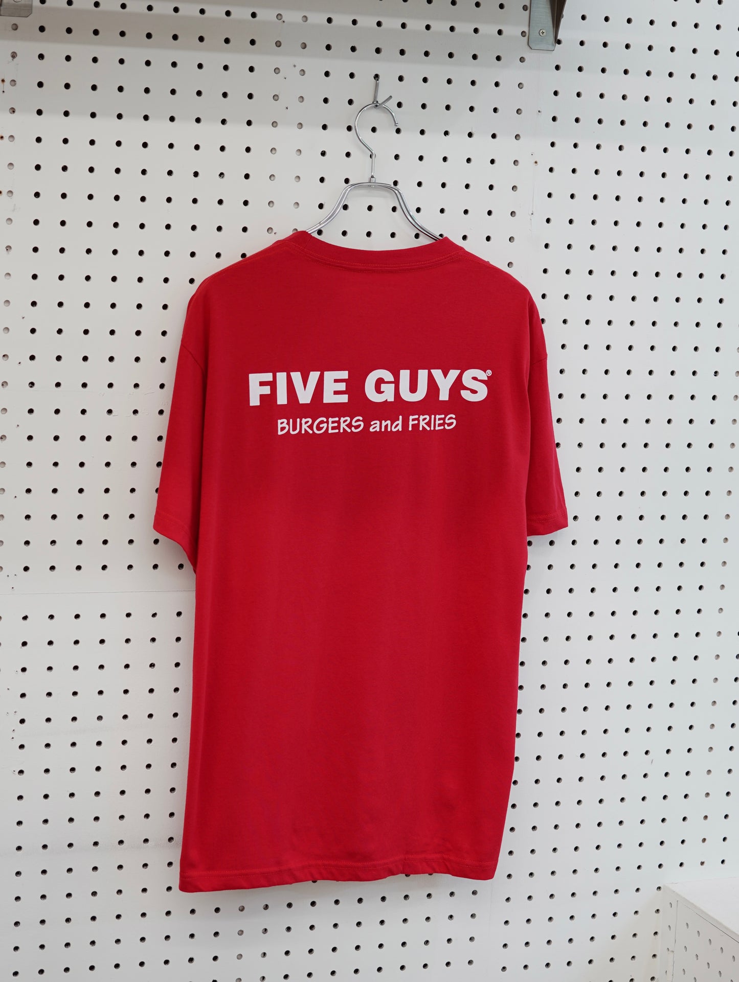 FIVE GUYS Staff Tee