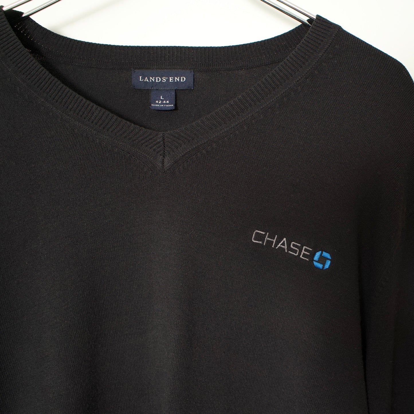 CHASE V-neck Sweater
