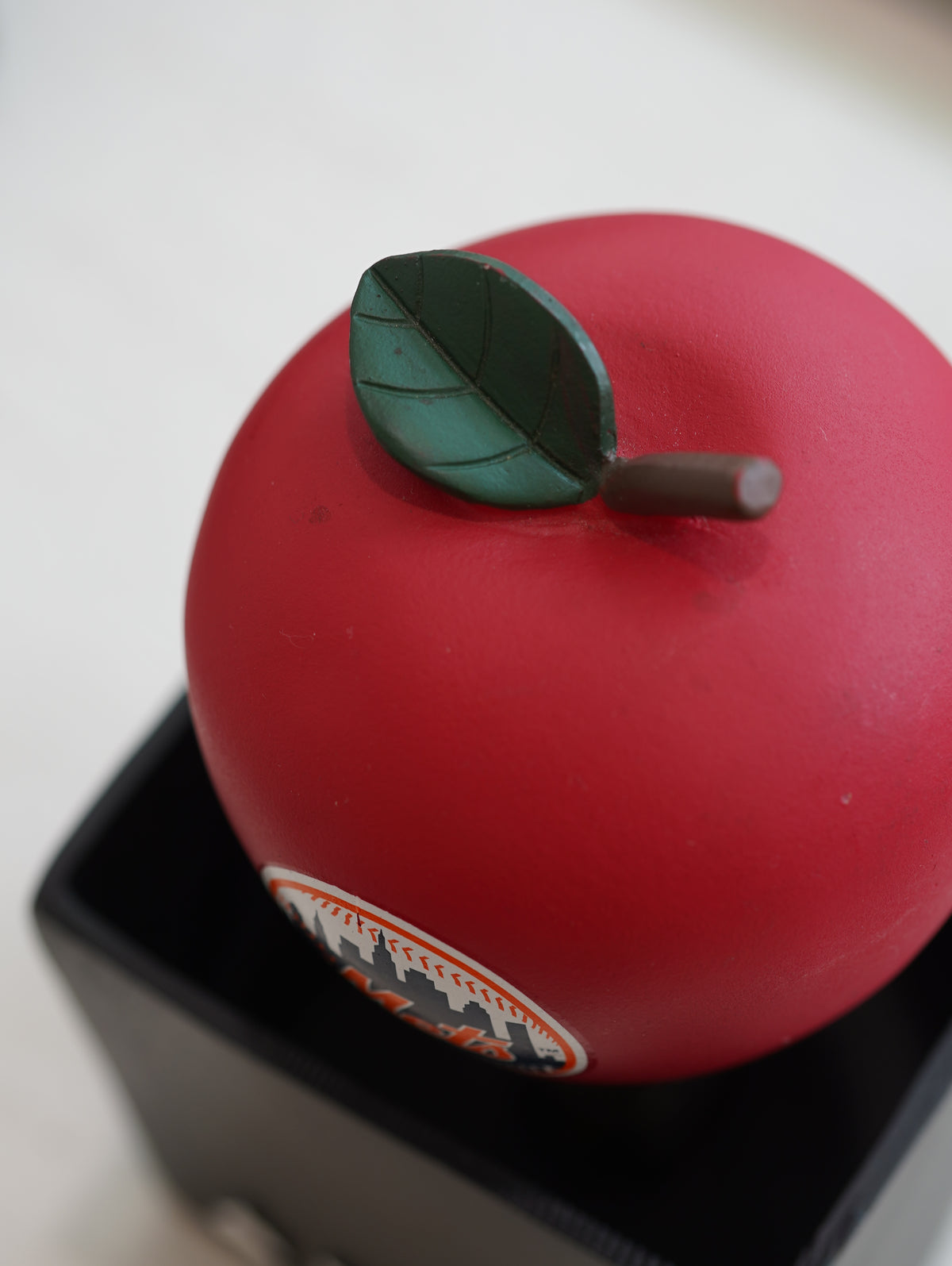 New York Mets Pop Up Home Run Apple