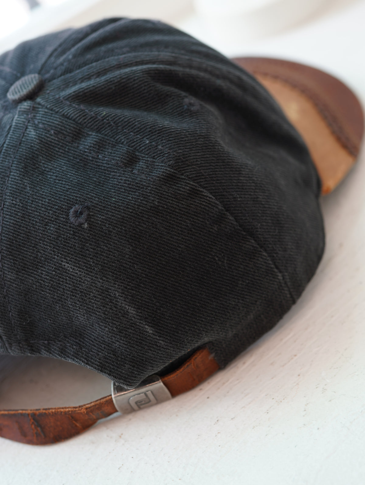 Foot-Joy Wingtip Leather Brim Cap