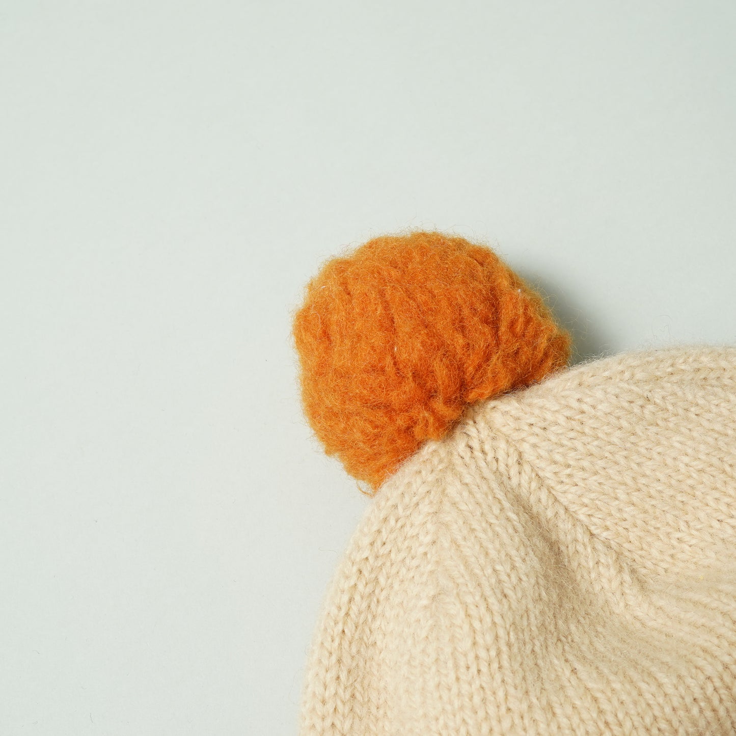 Gap Women’s Pompom Knit Beanie