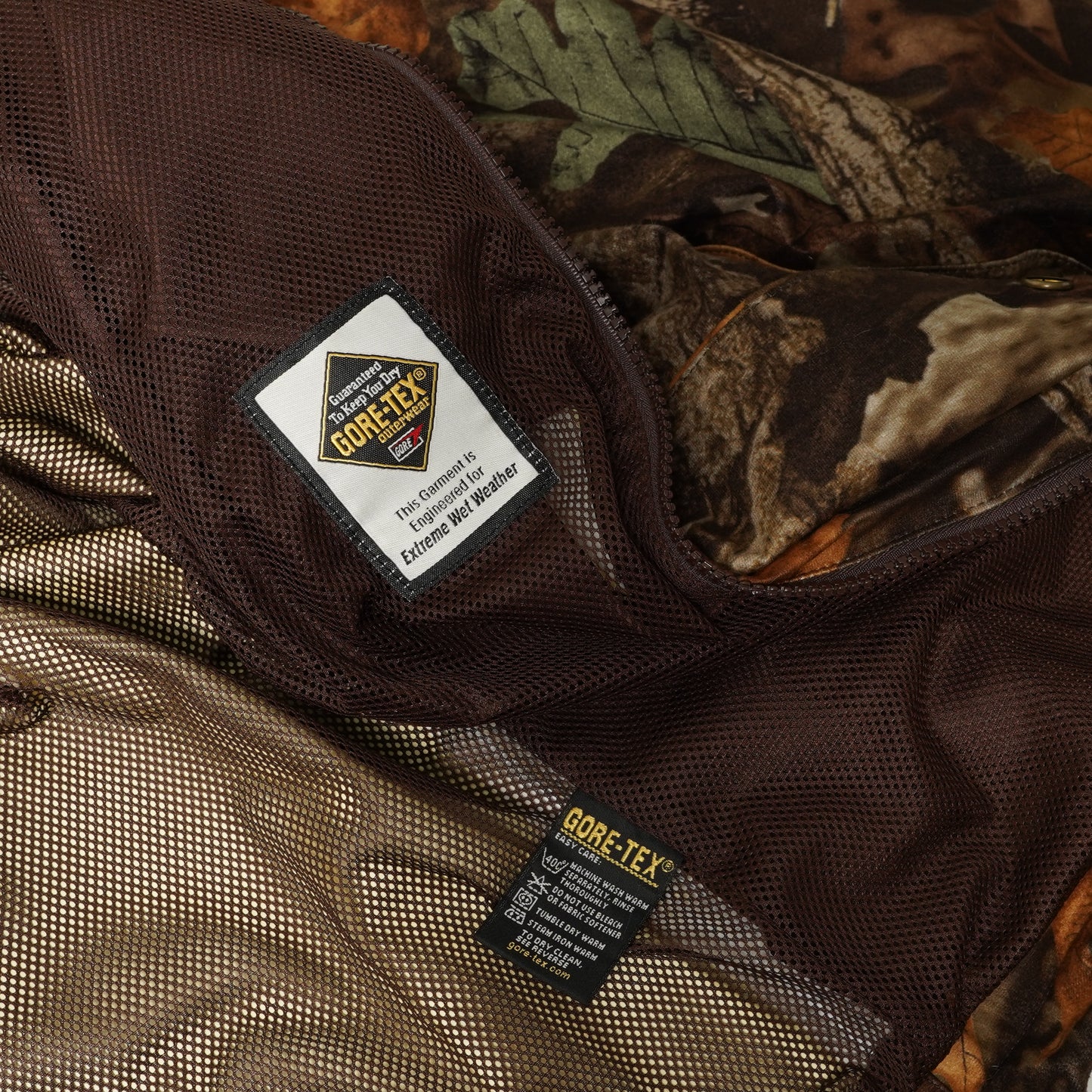 Cabela’s Gore-Tex Realtree Camo Jacket