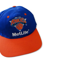 Load image into Gallery viewer, New York Knicks x MetLife SnapBack
