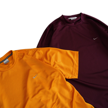Load image into Gallery viewer, Nike 2000&#39;s Warmup S/S Shirt
