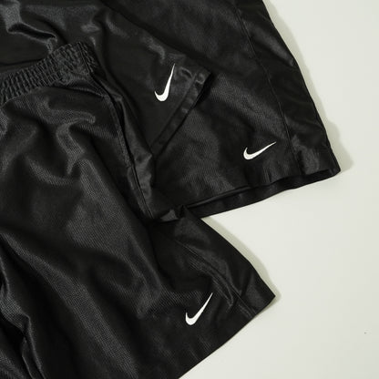 90's-00's Nike Black Mesh Shorts